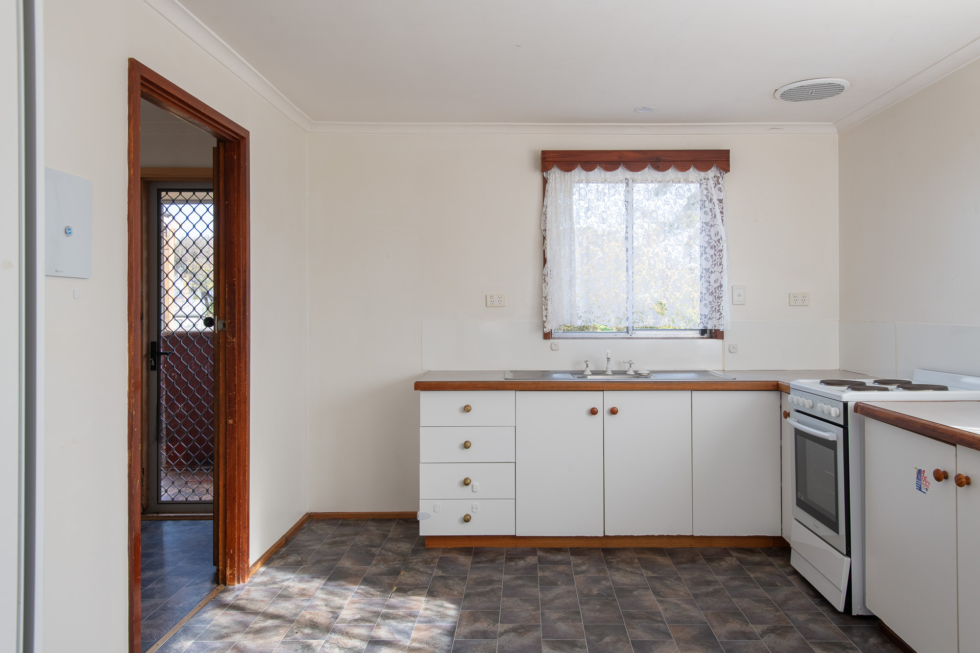 7 Gee Avenue, George Town