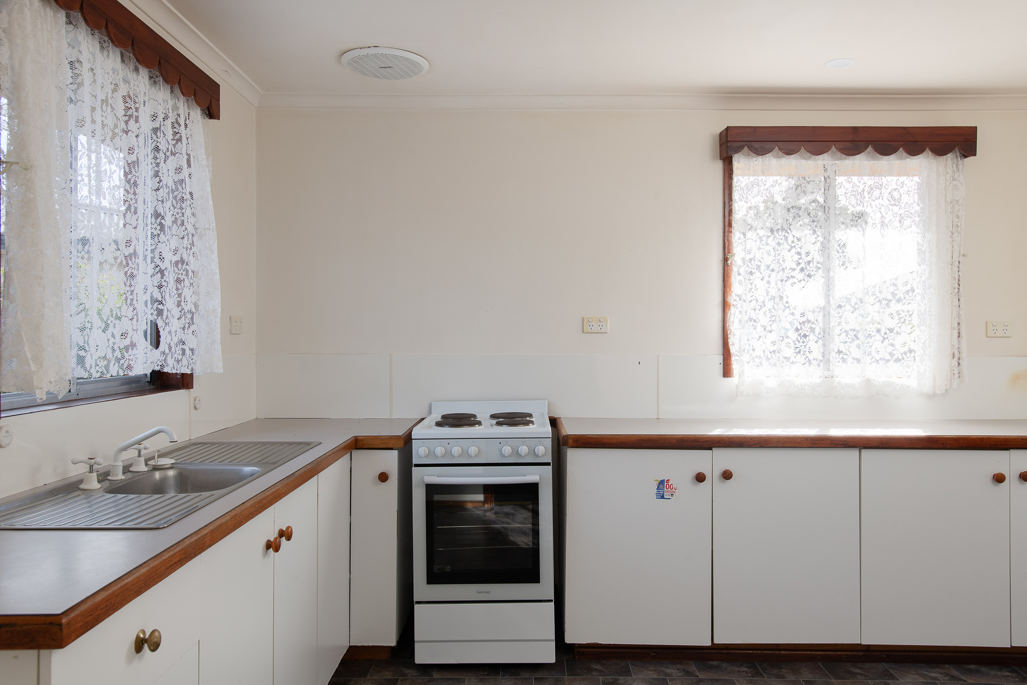 7 Gee Avenue, George Town