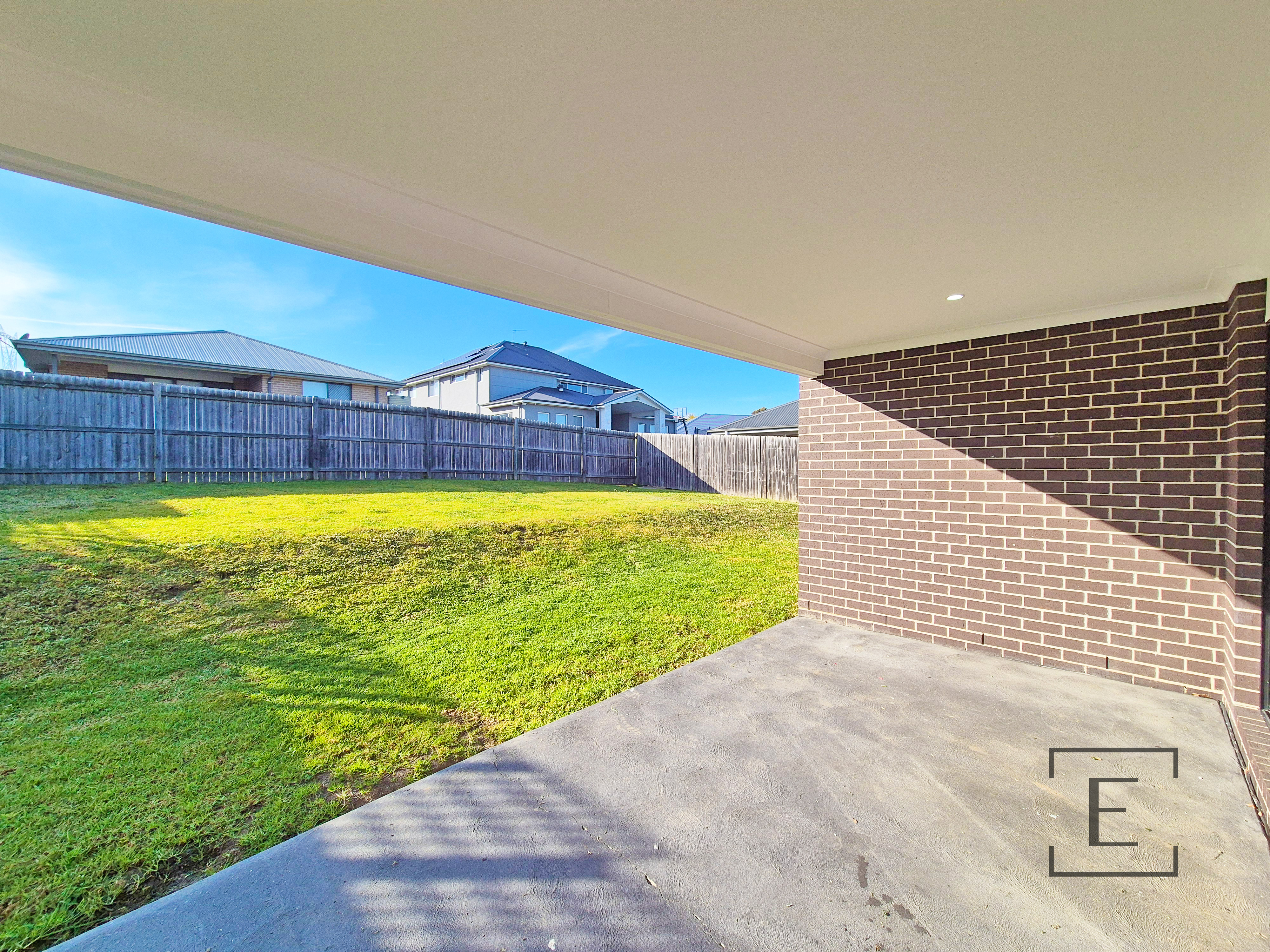 6 Ascot Drive, Currans Hill