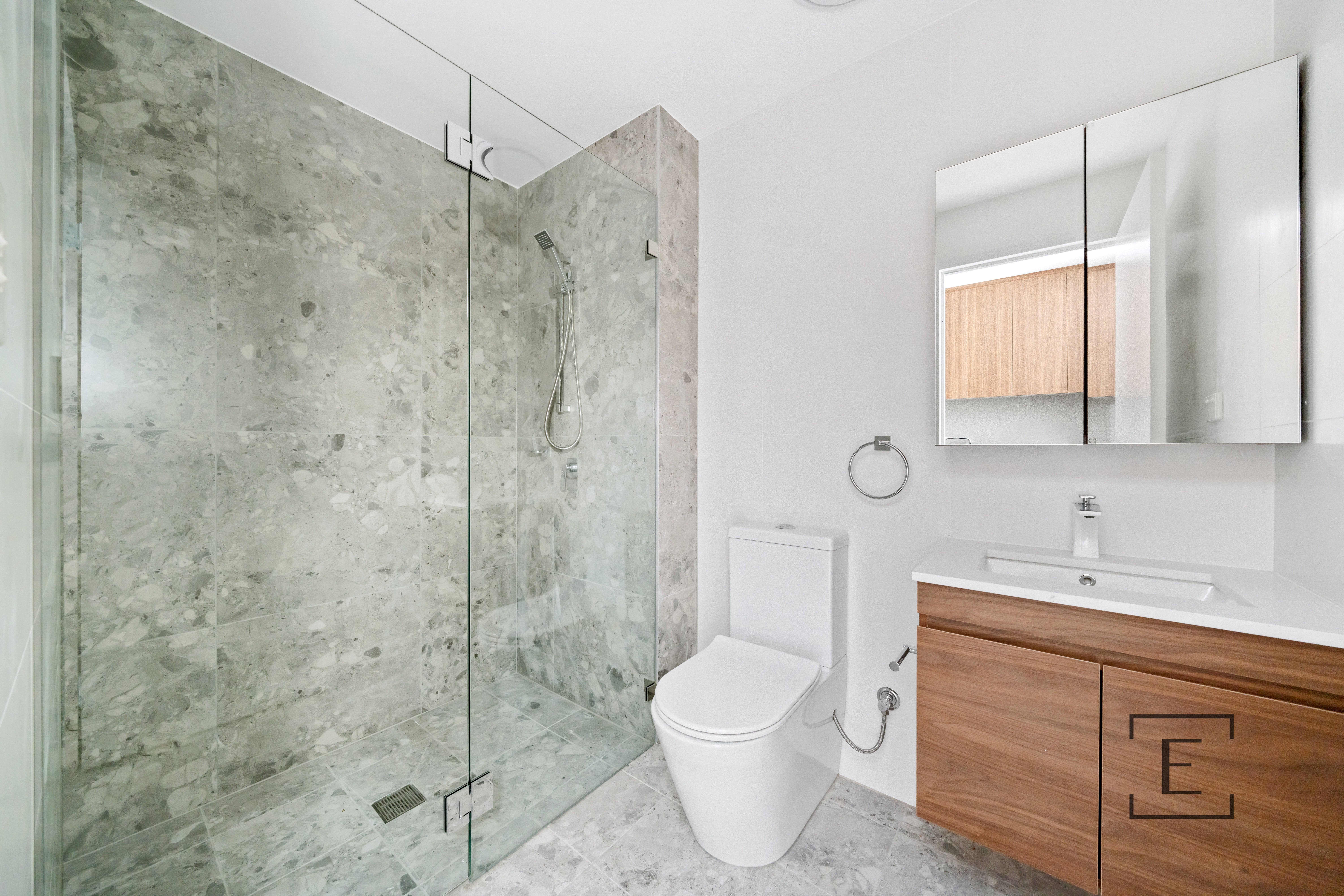 13 / 2 Petty Avenue, Yagoona