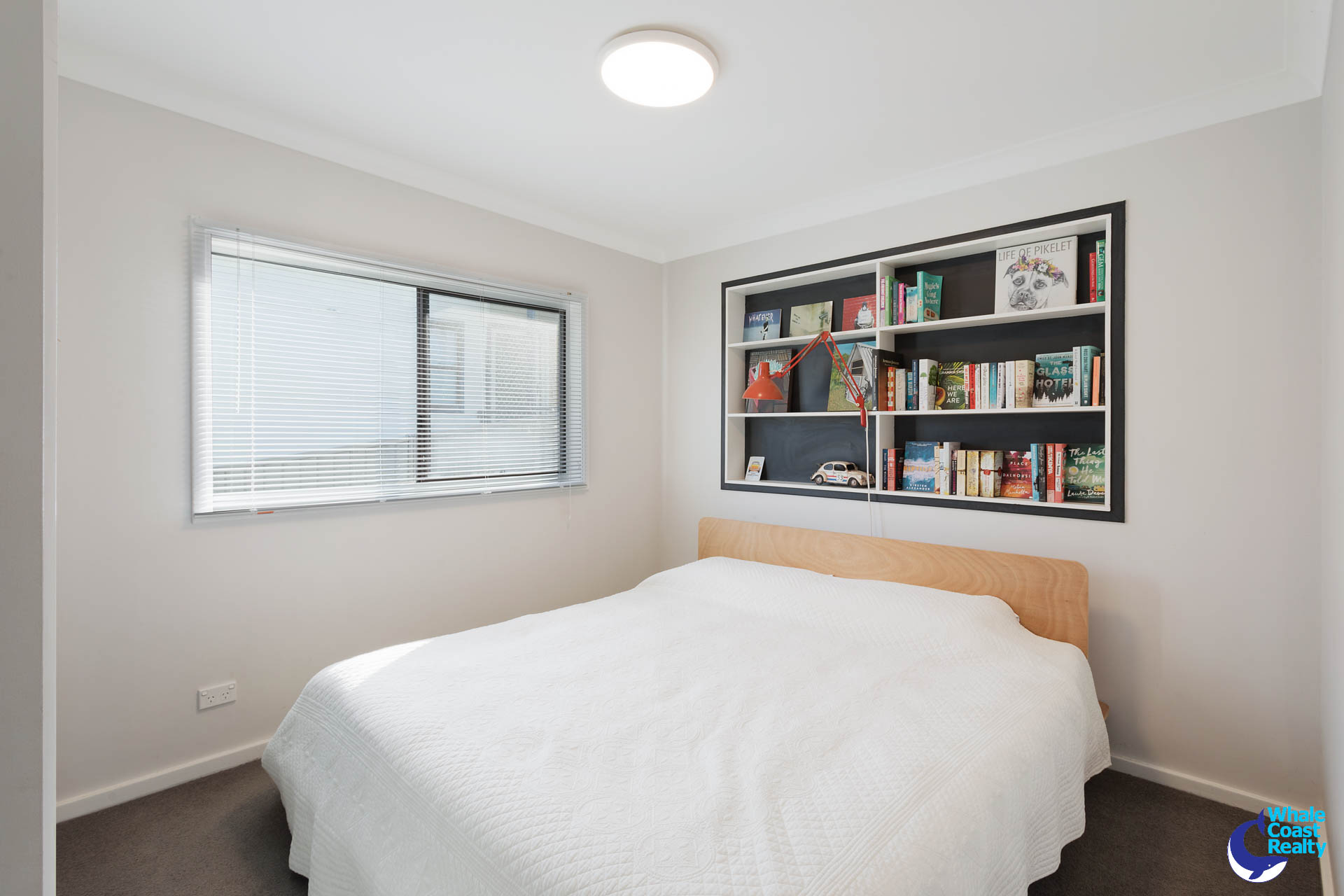 16 Collins Crescent, Narooma