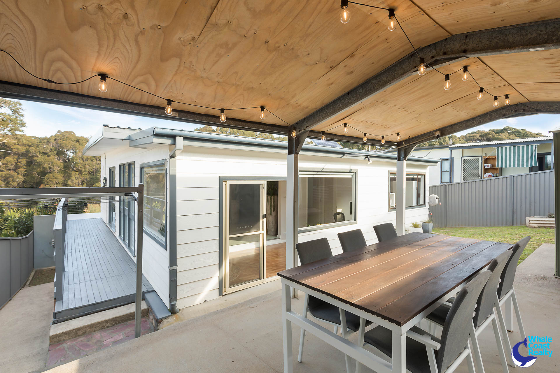 16 Collins Crescent, Narooma