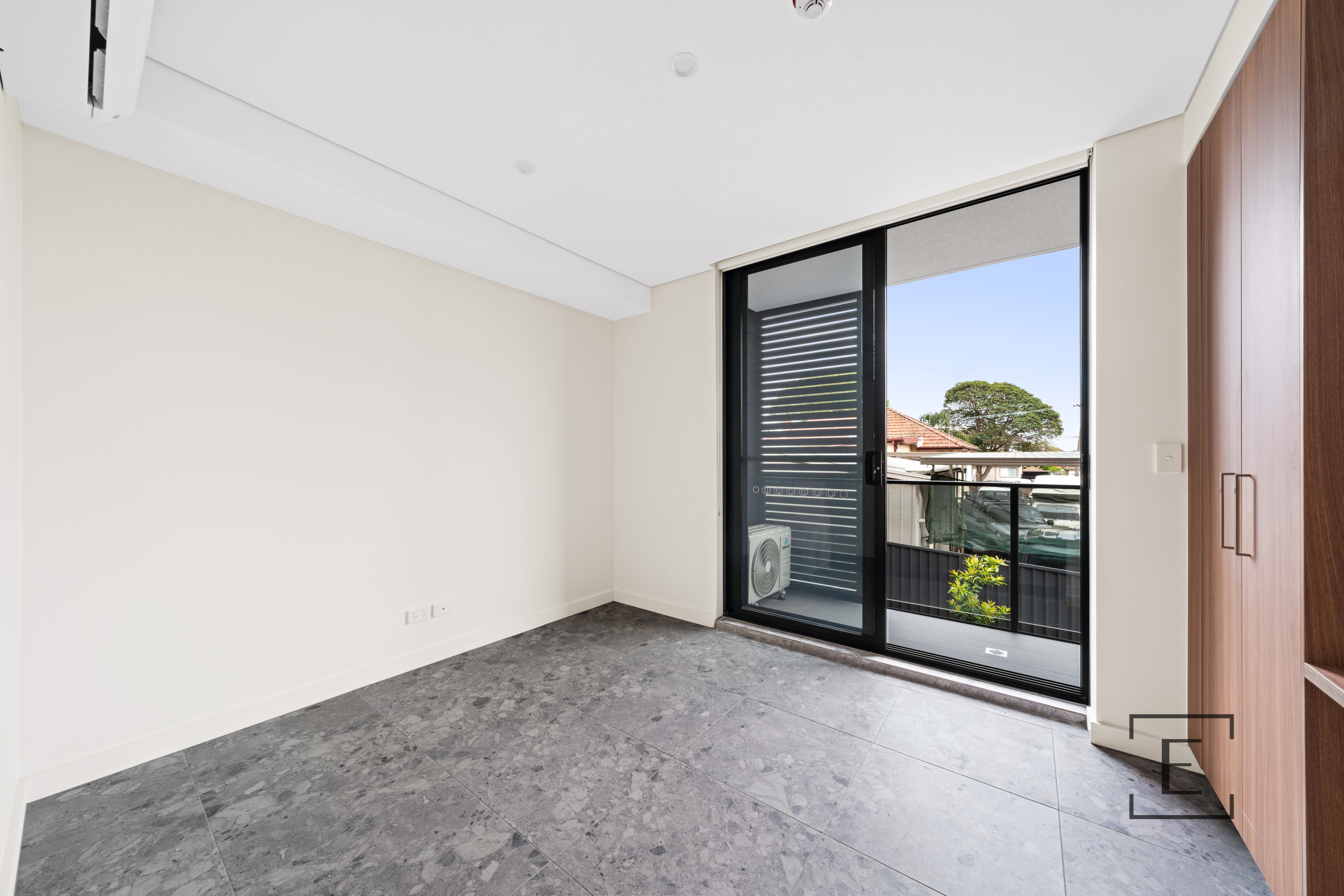 13 / 2 Petty Avenue, Yagoona