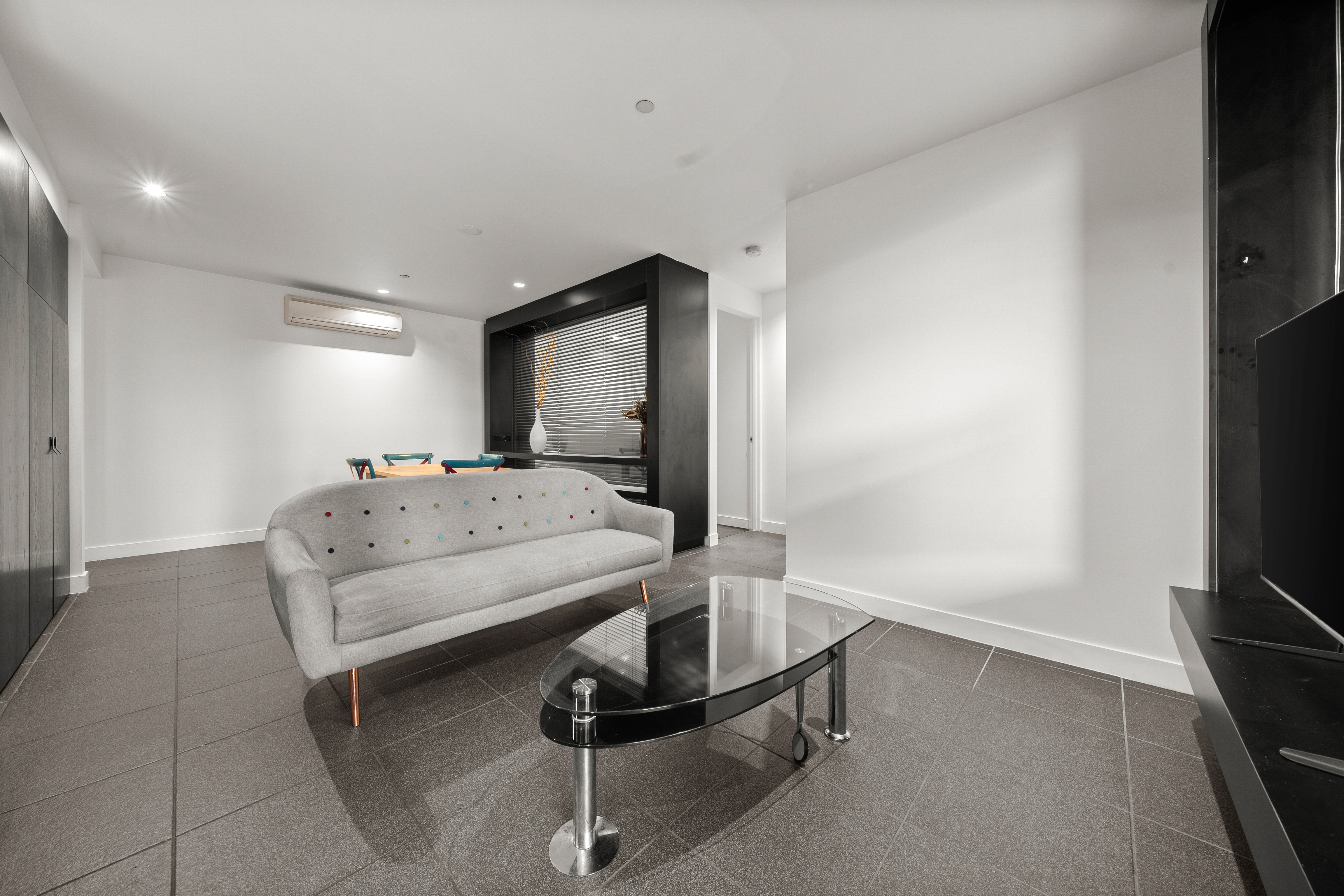 1606 / 12 Claremont Street, South Yarra
