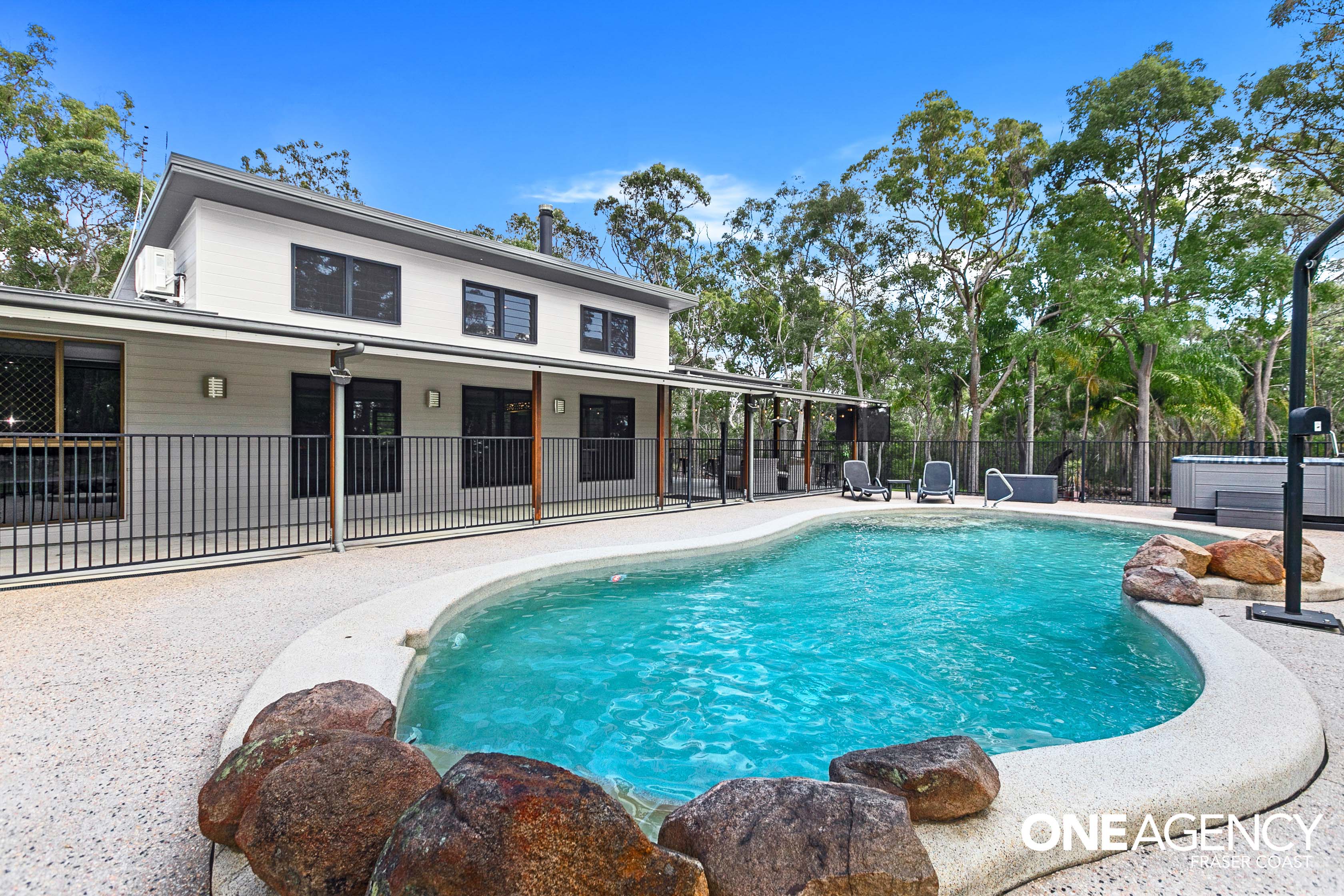63 Dundowran Road, Walligan
