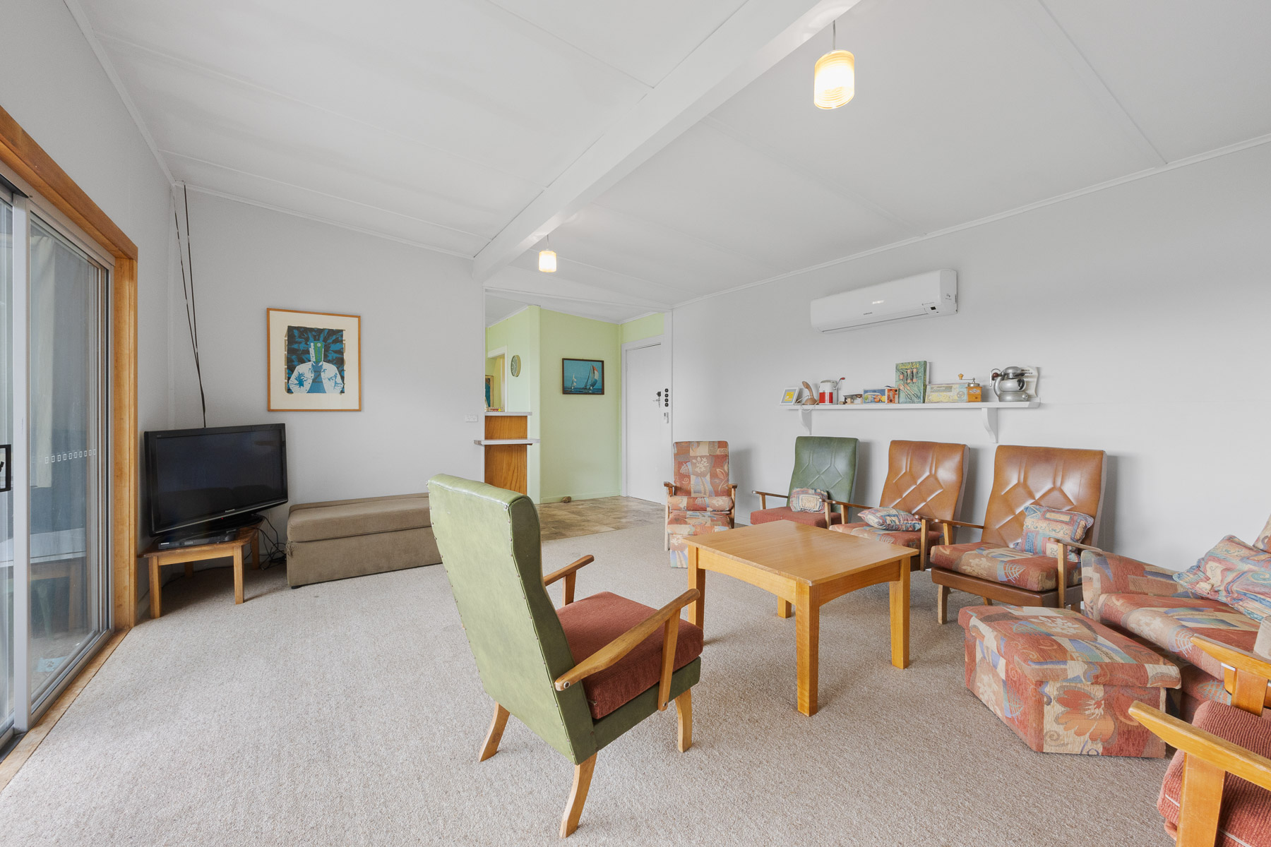 89 Sunset Boulevard, Clarence Point