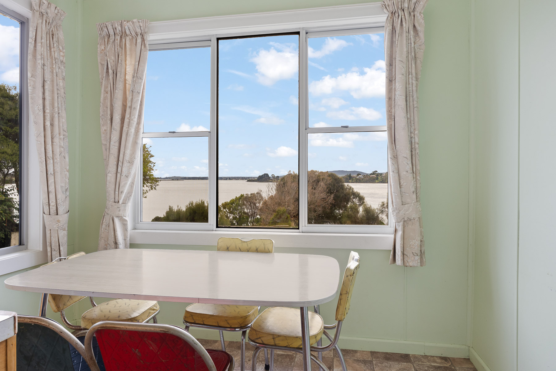 89 Sunset Boulevard, Clarence Point