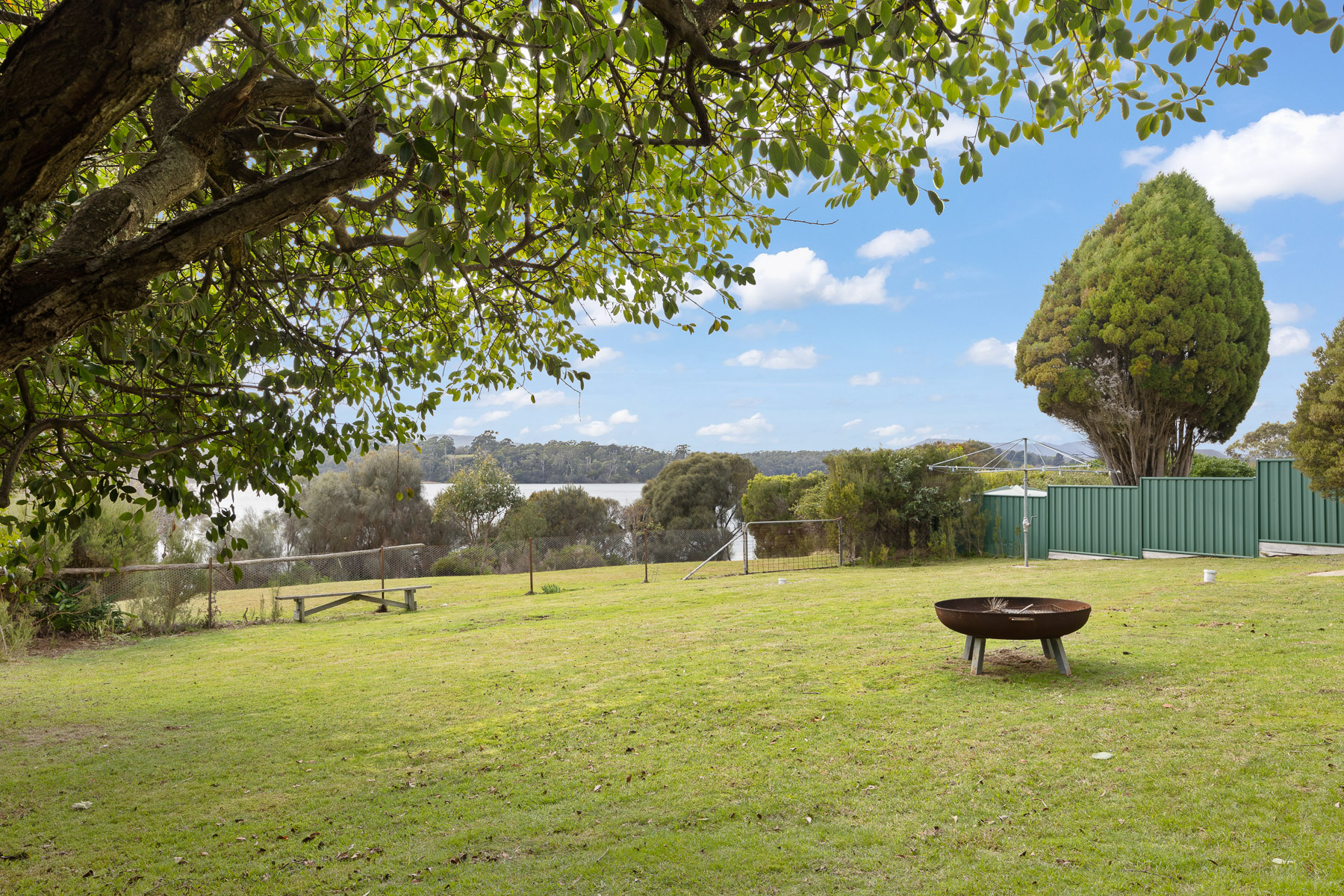 89 Sunset Boulevard, Clarence Point