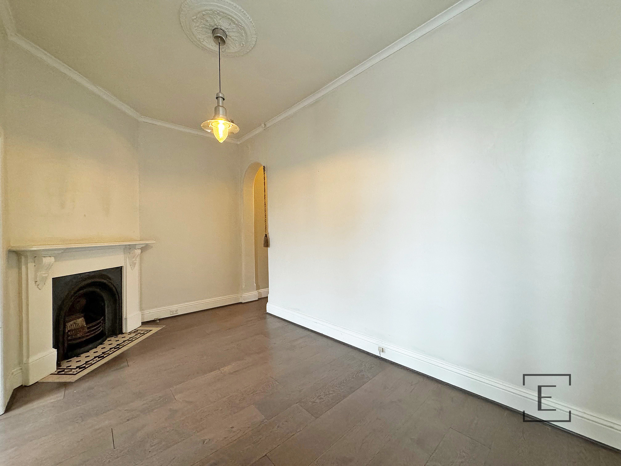 2A Yaralla Street, Newtown