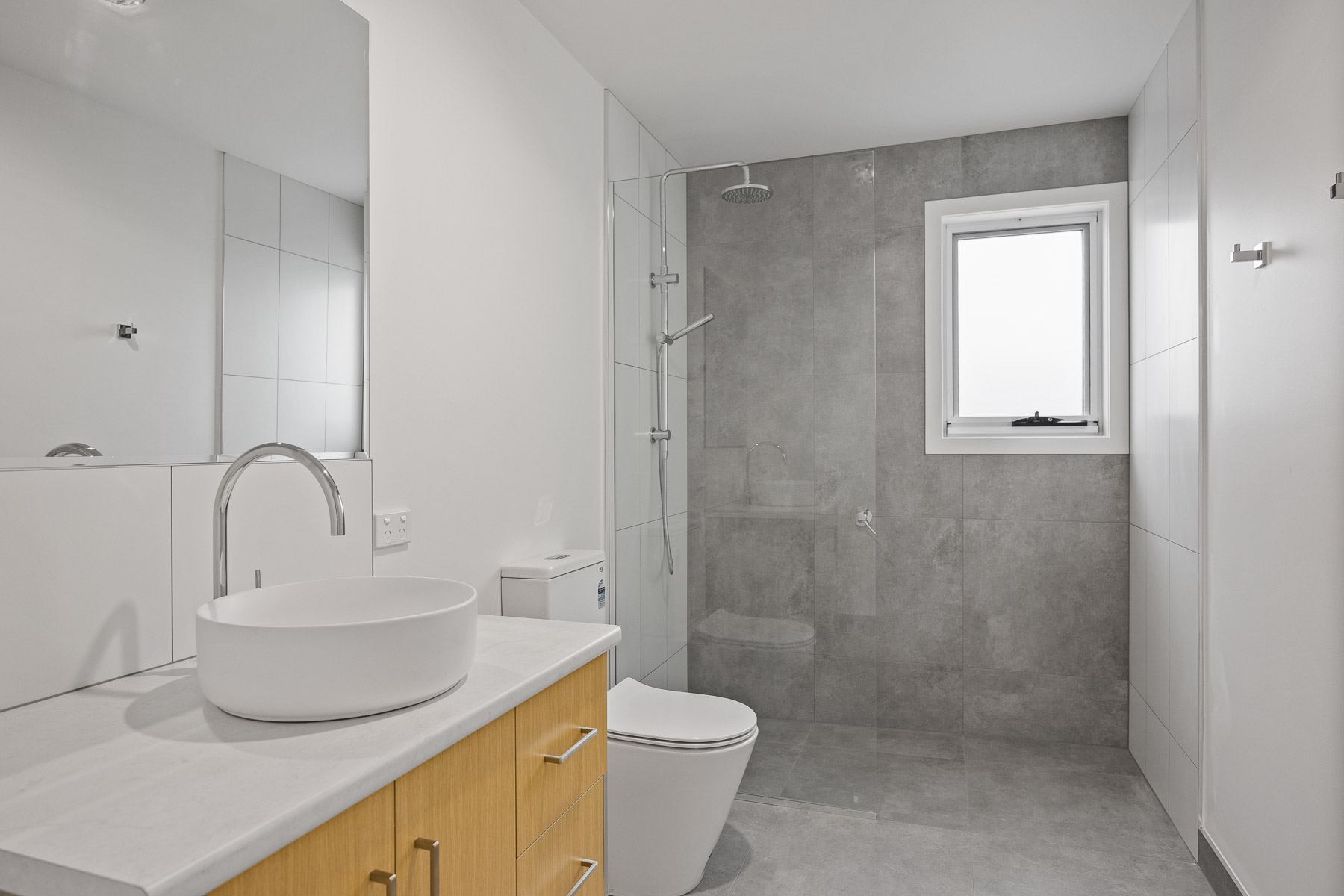 3 / 48 Sorell Street, George Town