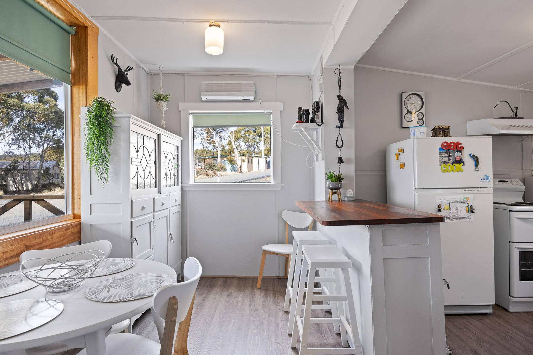 33 Flintstone Drive, Flintstone