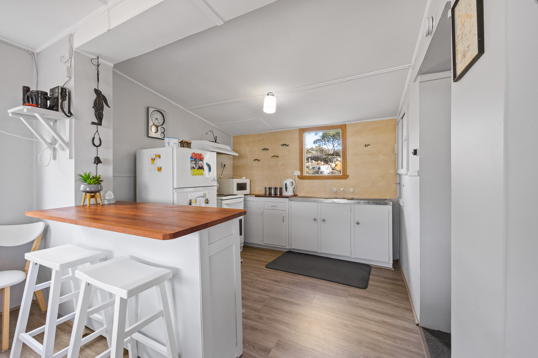 33 Flintstone Drive, Flintstone