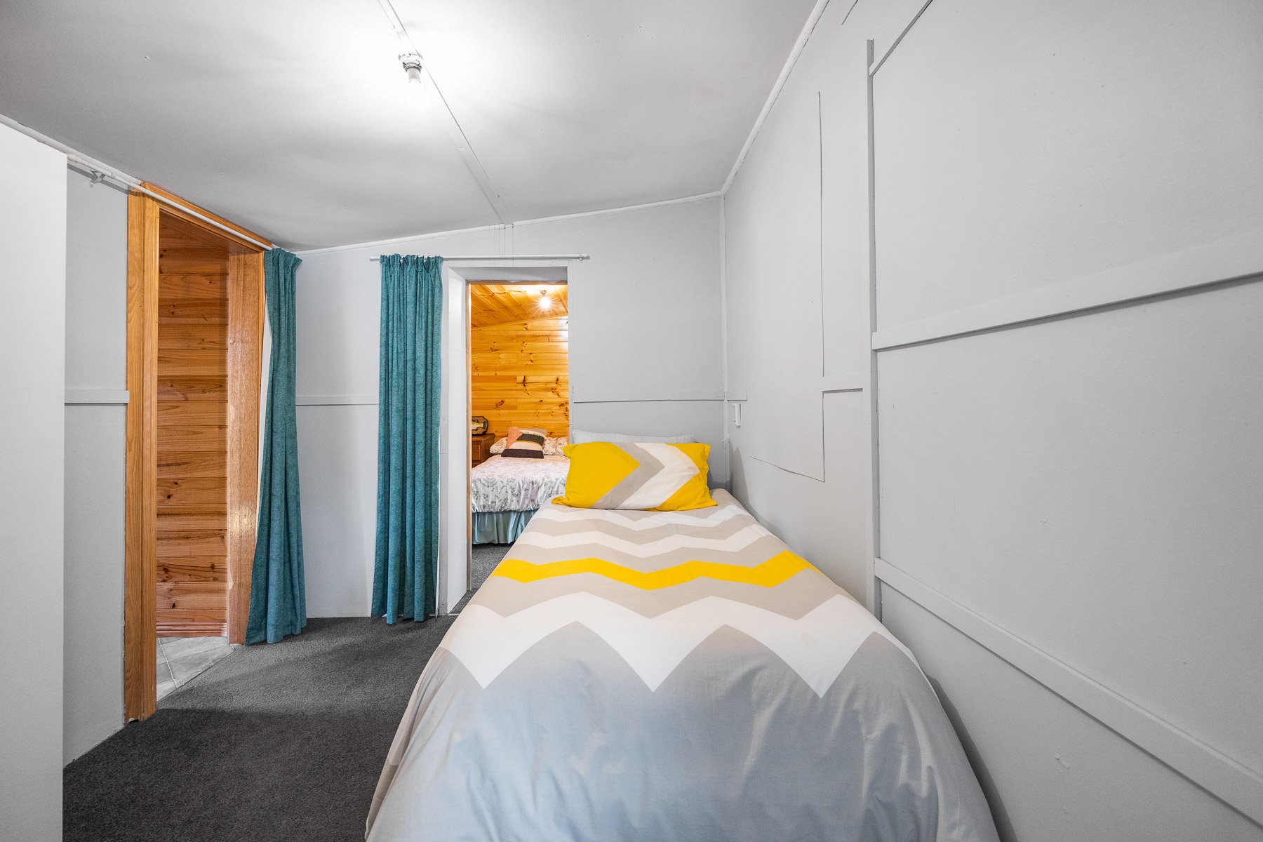 33 Flintstone Drive, Flintstone