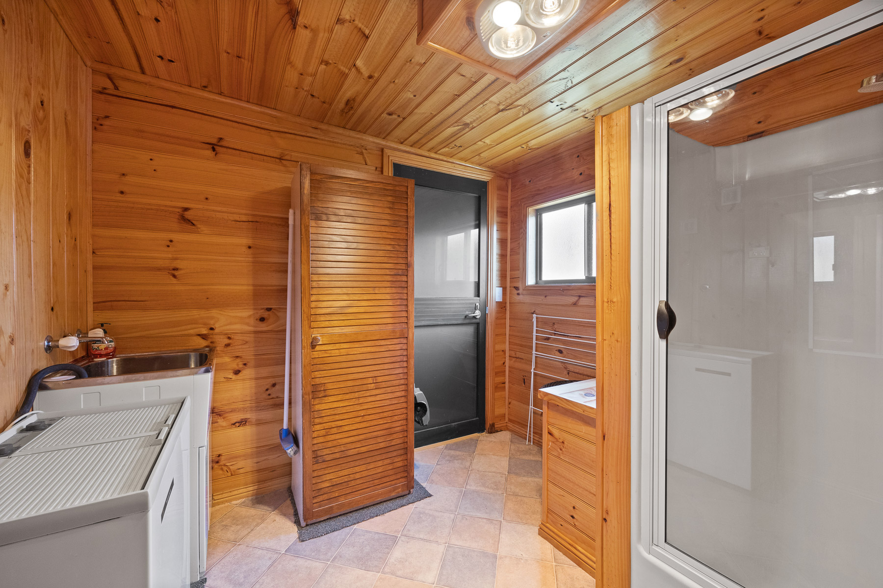 33 Flintstone Drive, Flintstone