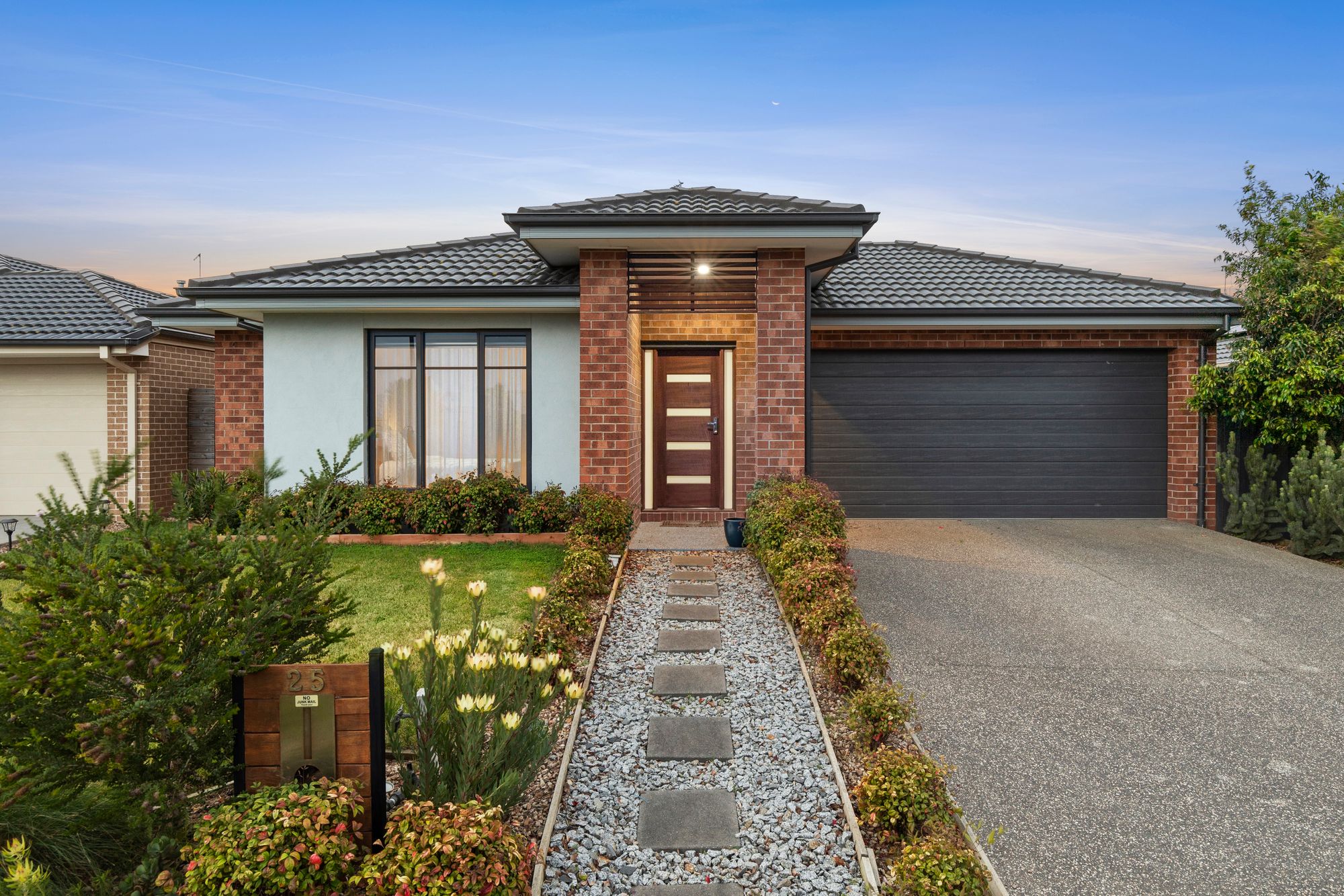 Listing image for 25 Tenneyson Close, ARMSTRONG CREEK  VIC  3217