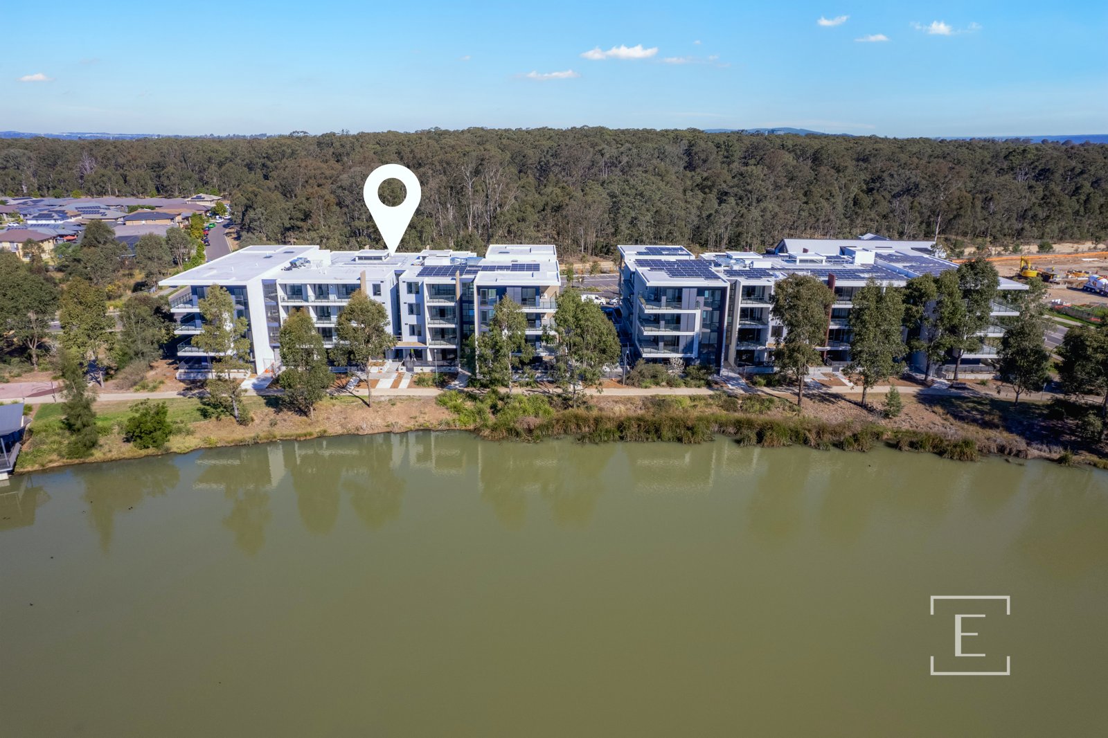 76 Lakeside Parade, Jordan Springs