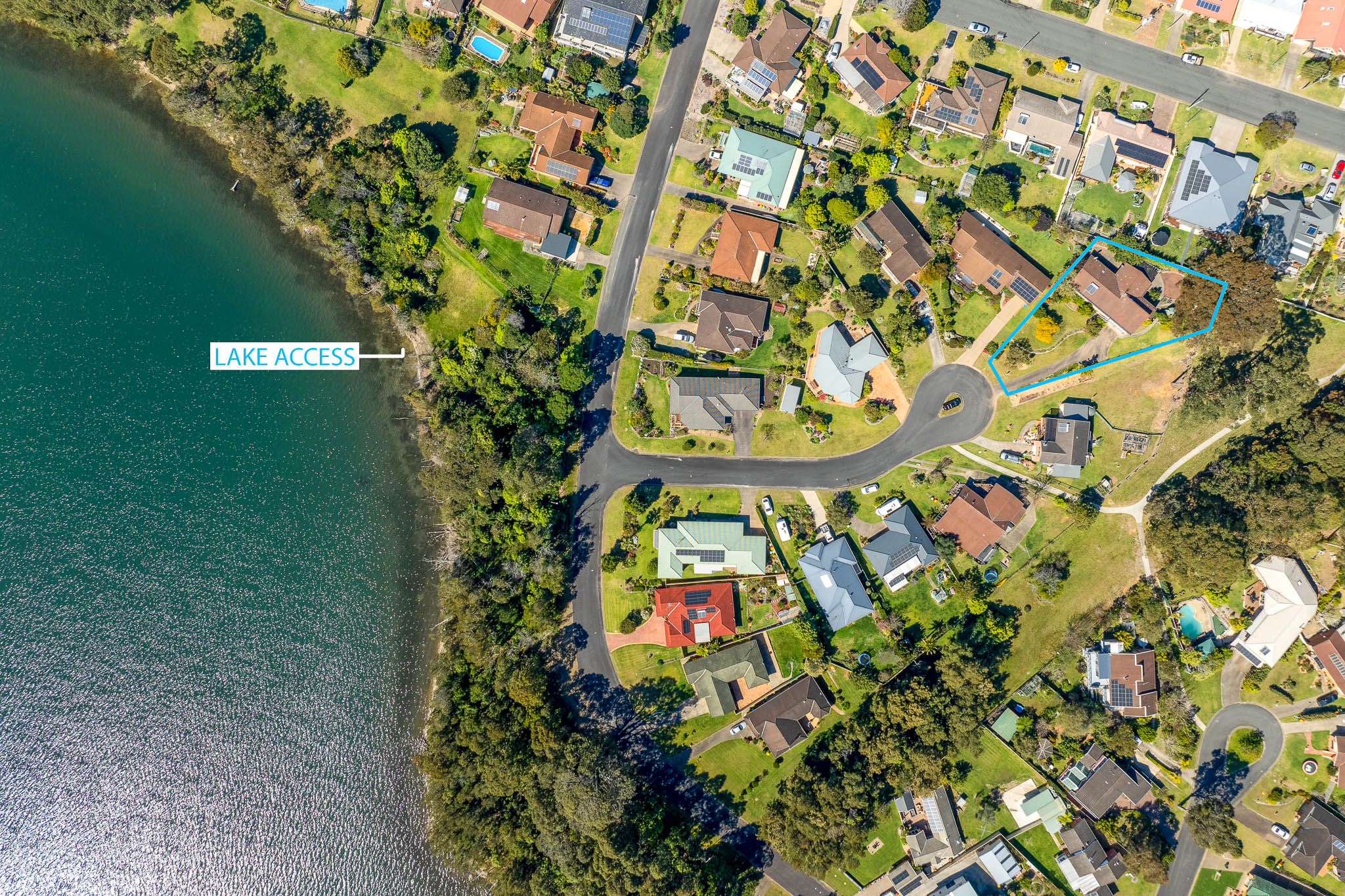 10 TAROURGA PLACE, Dalmeny