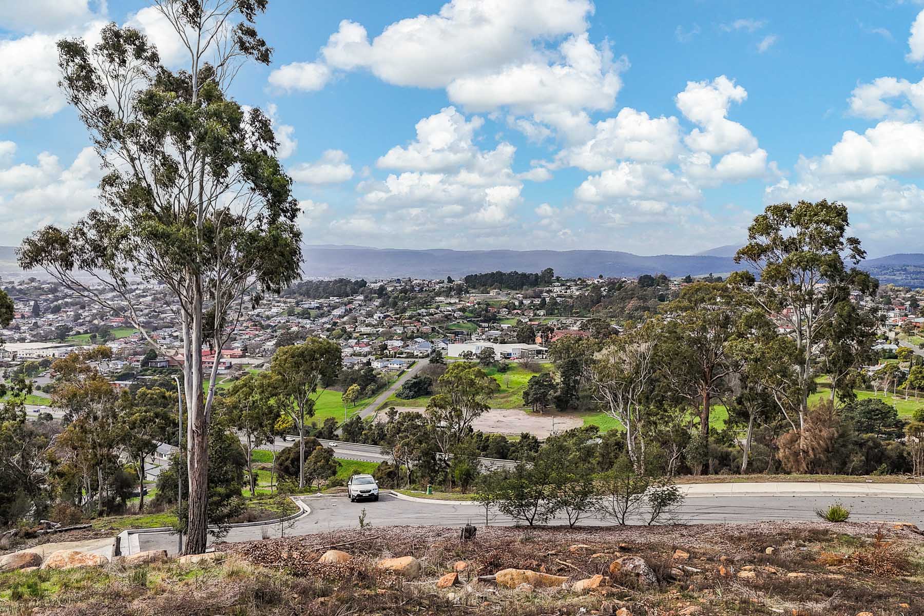 64 Peel Street West, West Launceston