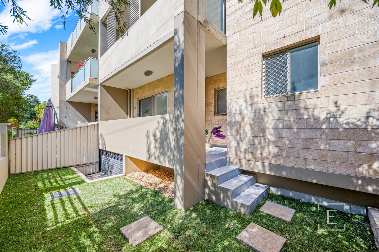 4 / 77-79 Bangor Street, Guildford