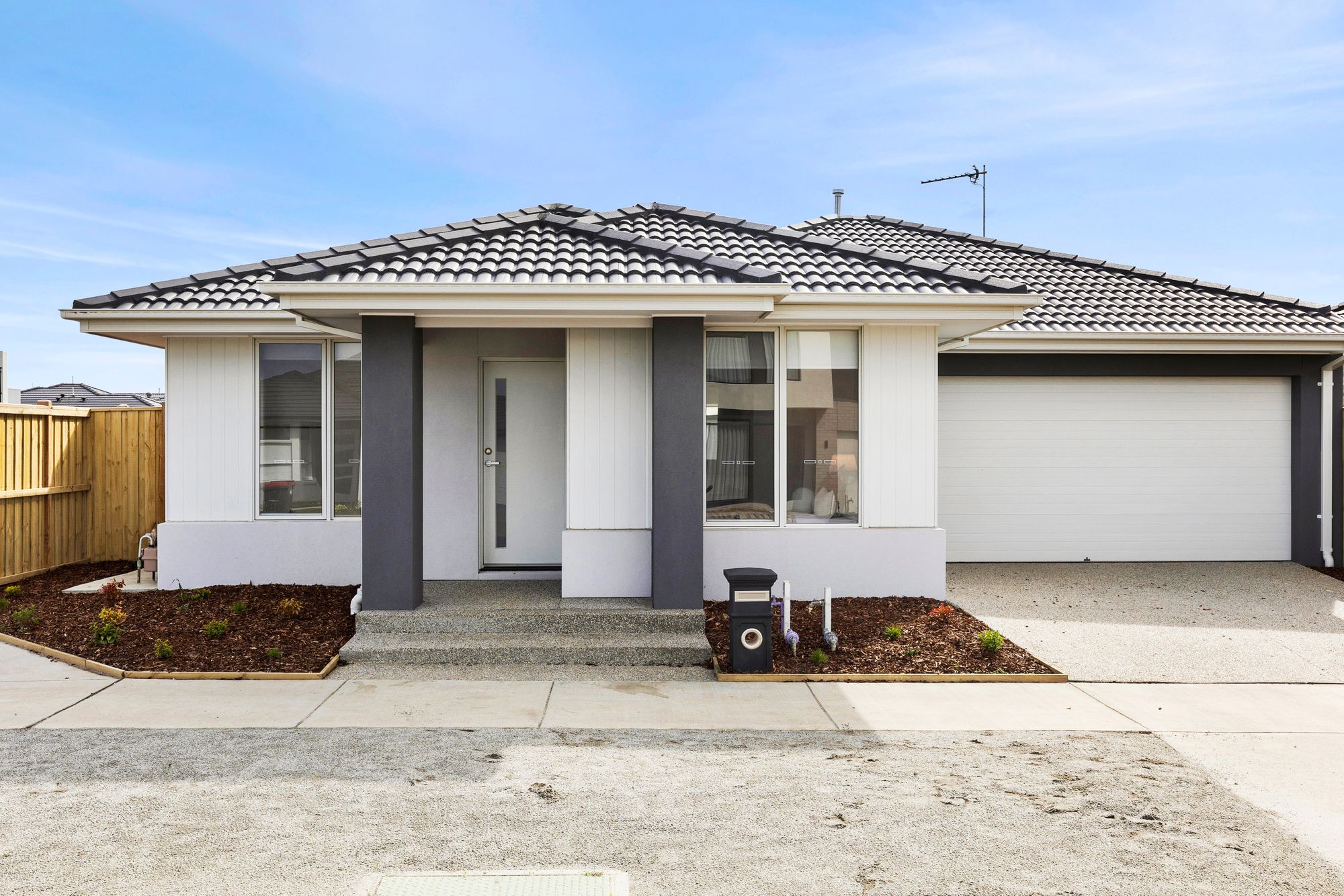 Listing image for 2 Cherry Street, ARMSTRONG CREEK  VIC  3217