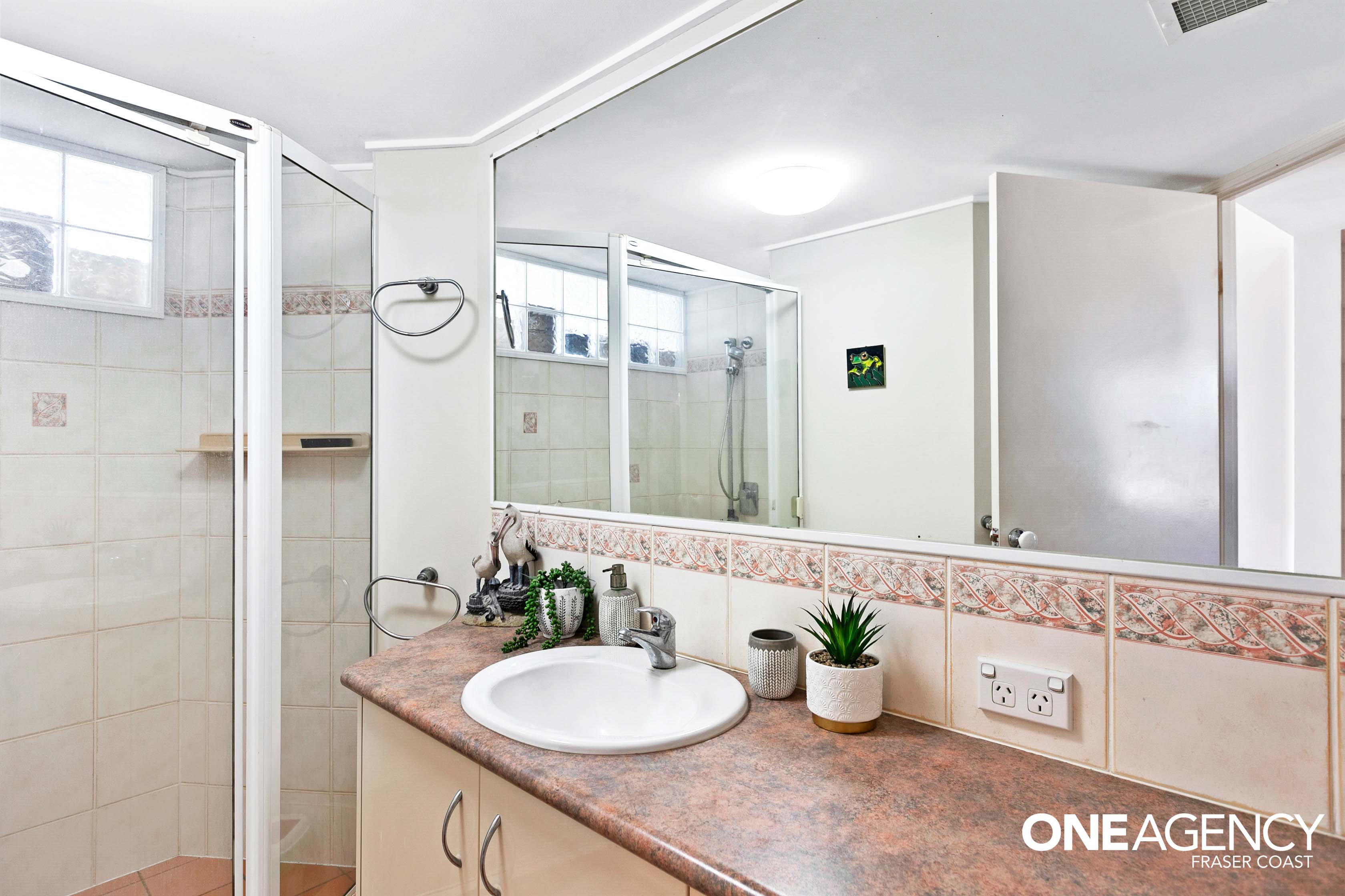 144 / 17 Buccaneer Drive, Urangan