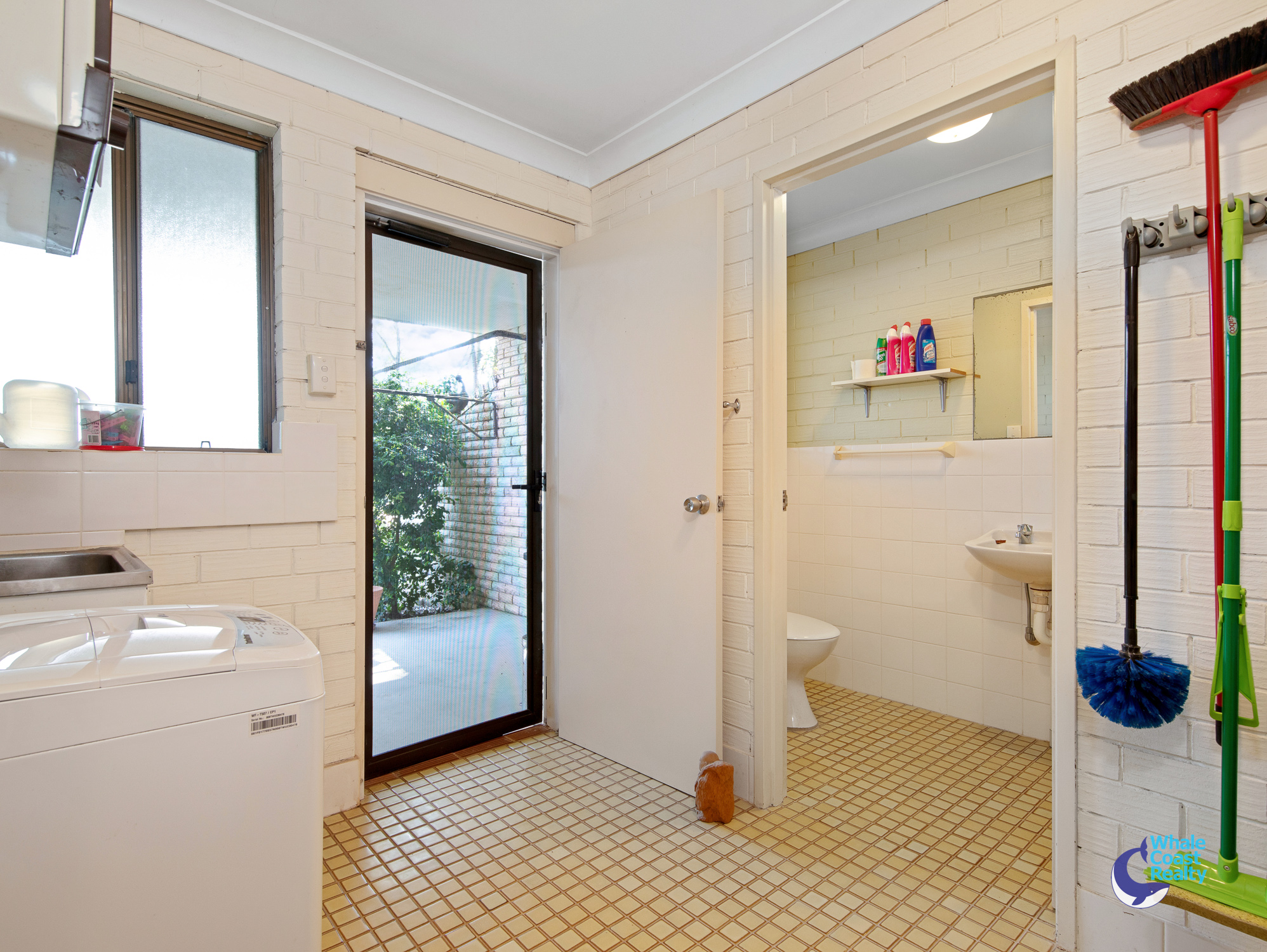 4 / 3 ANGLE PLACE, Narooma