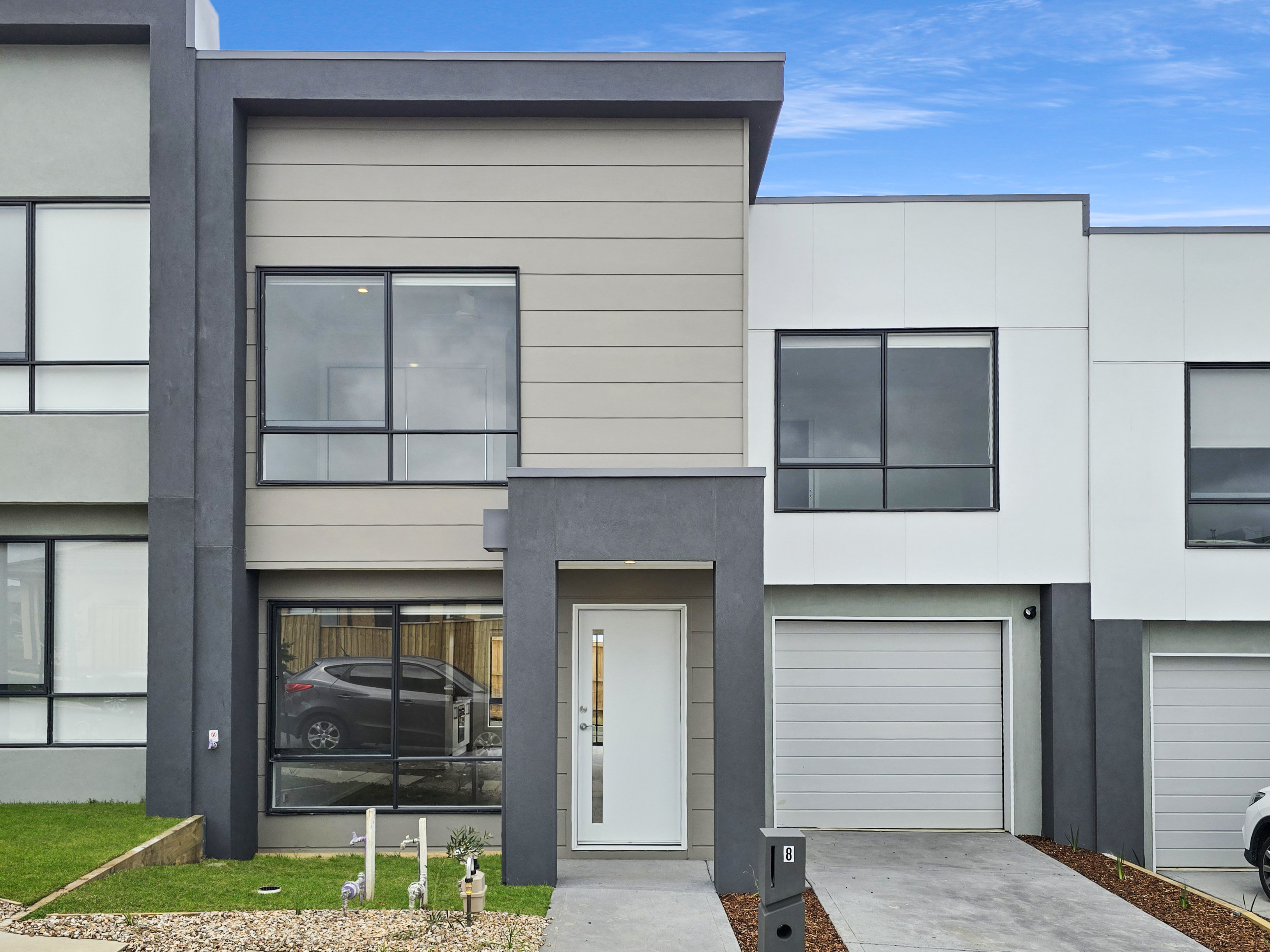 Listing image for 8 Macomb Way, CHARLEMONT  VIC  3217