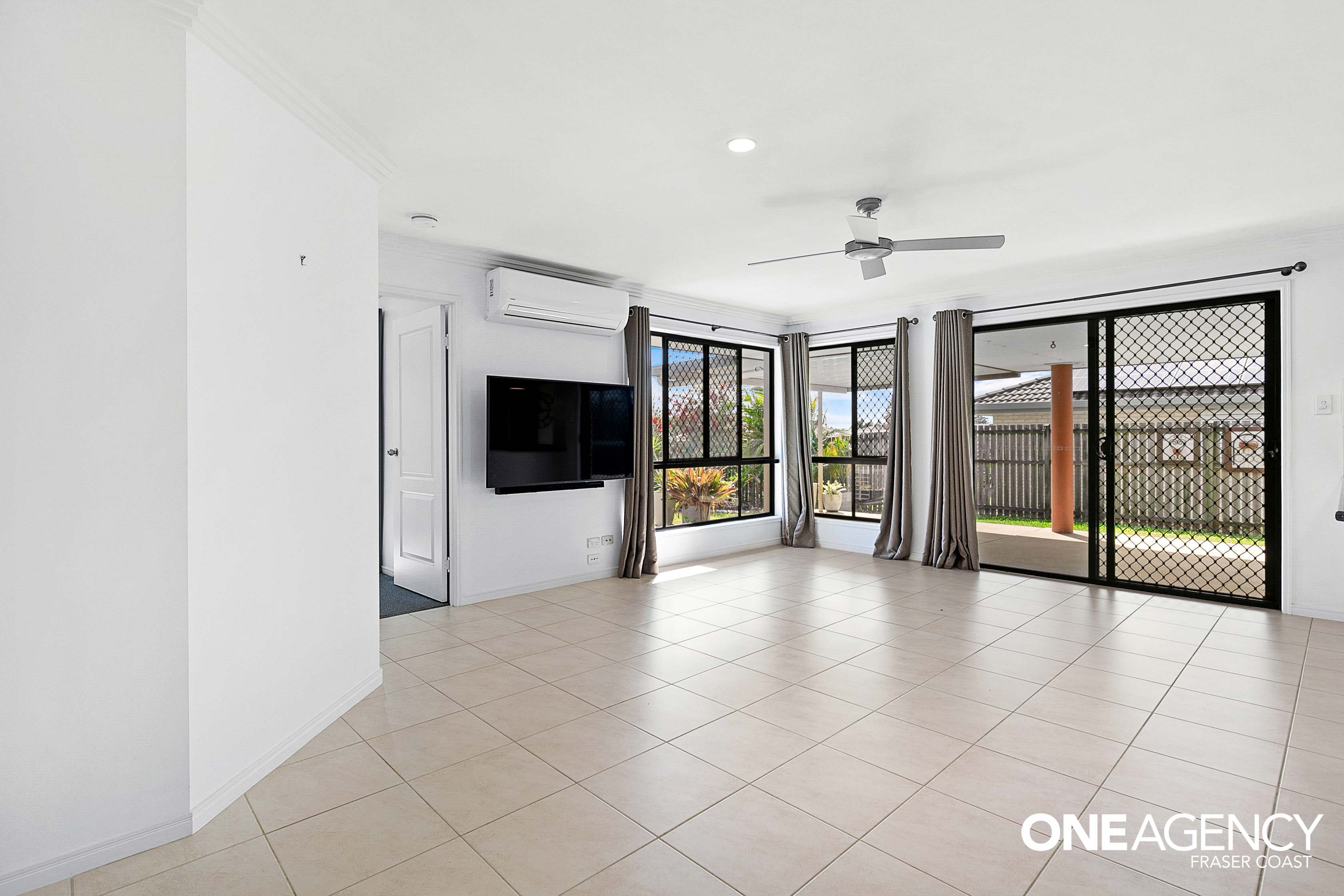 42 Lancaster Circuit, Urraween
