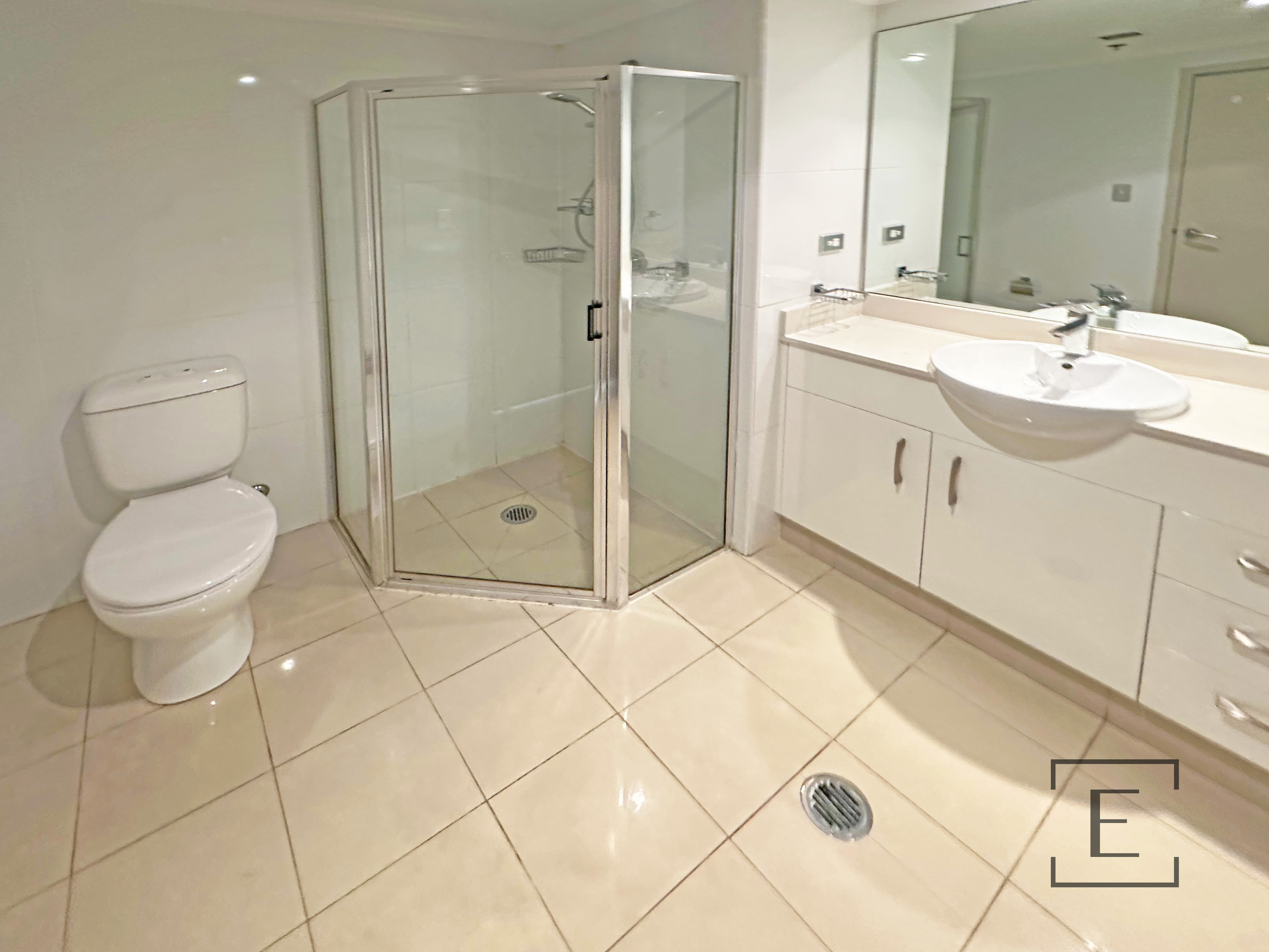 328 / 8 Lachlan Street, Waterloo