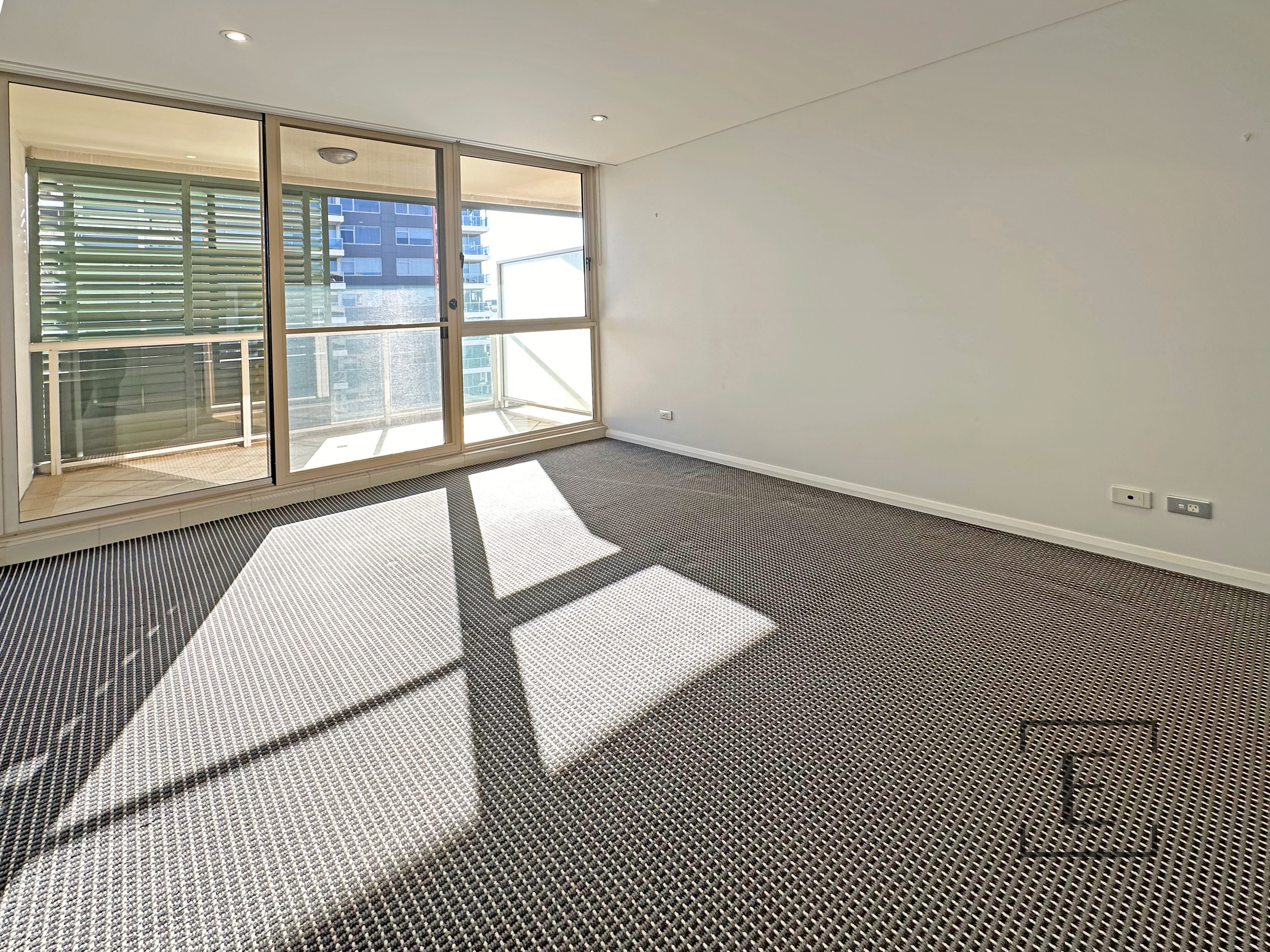 328 / 8 Lachlan Street, Waterloo