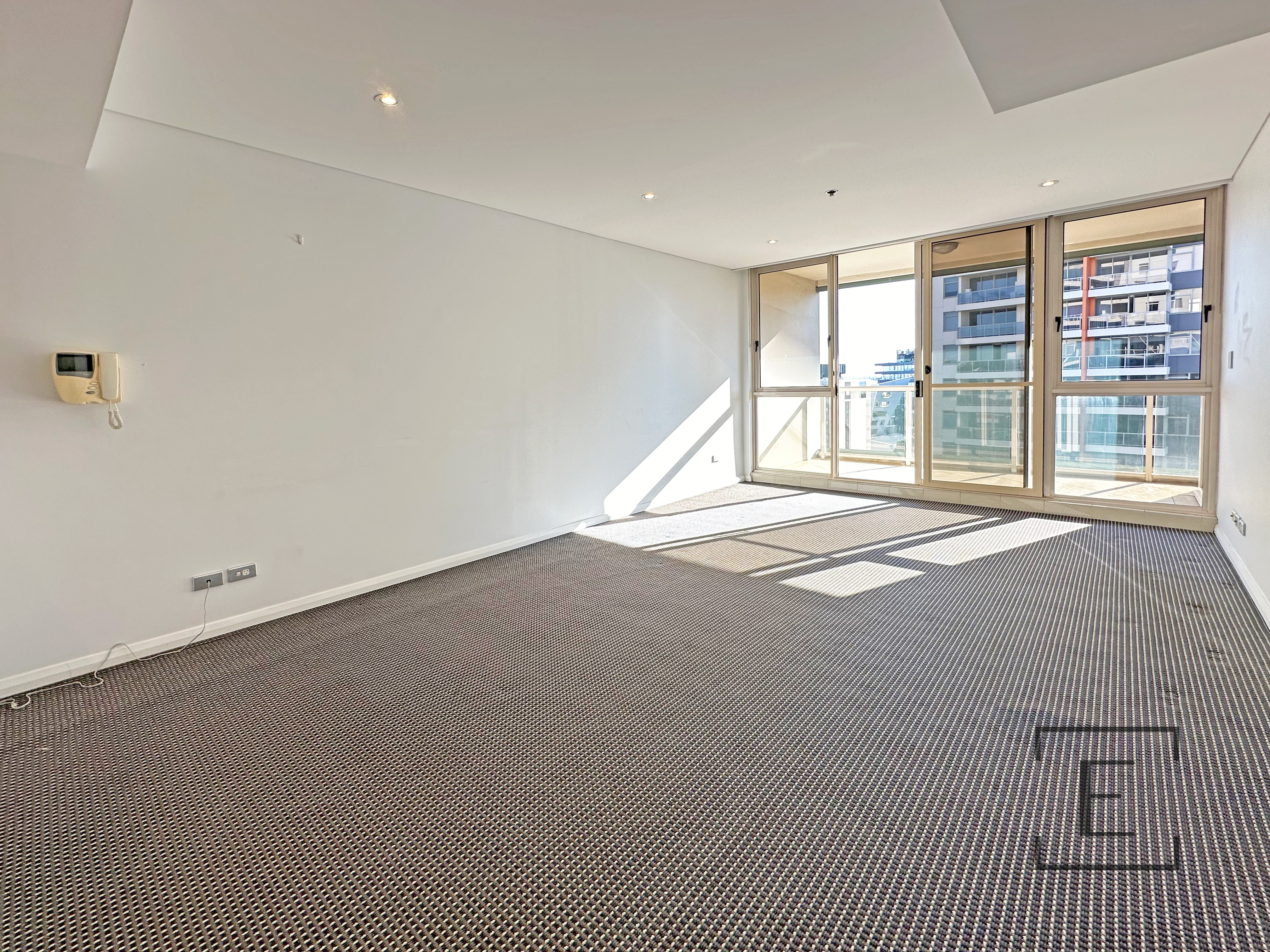 328 / 8 Lachlan Street, Waterloo