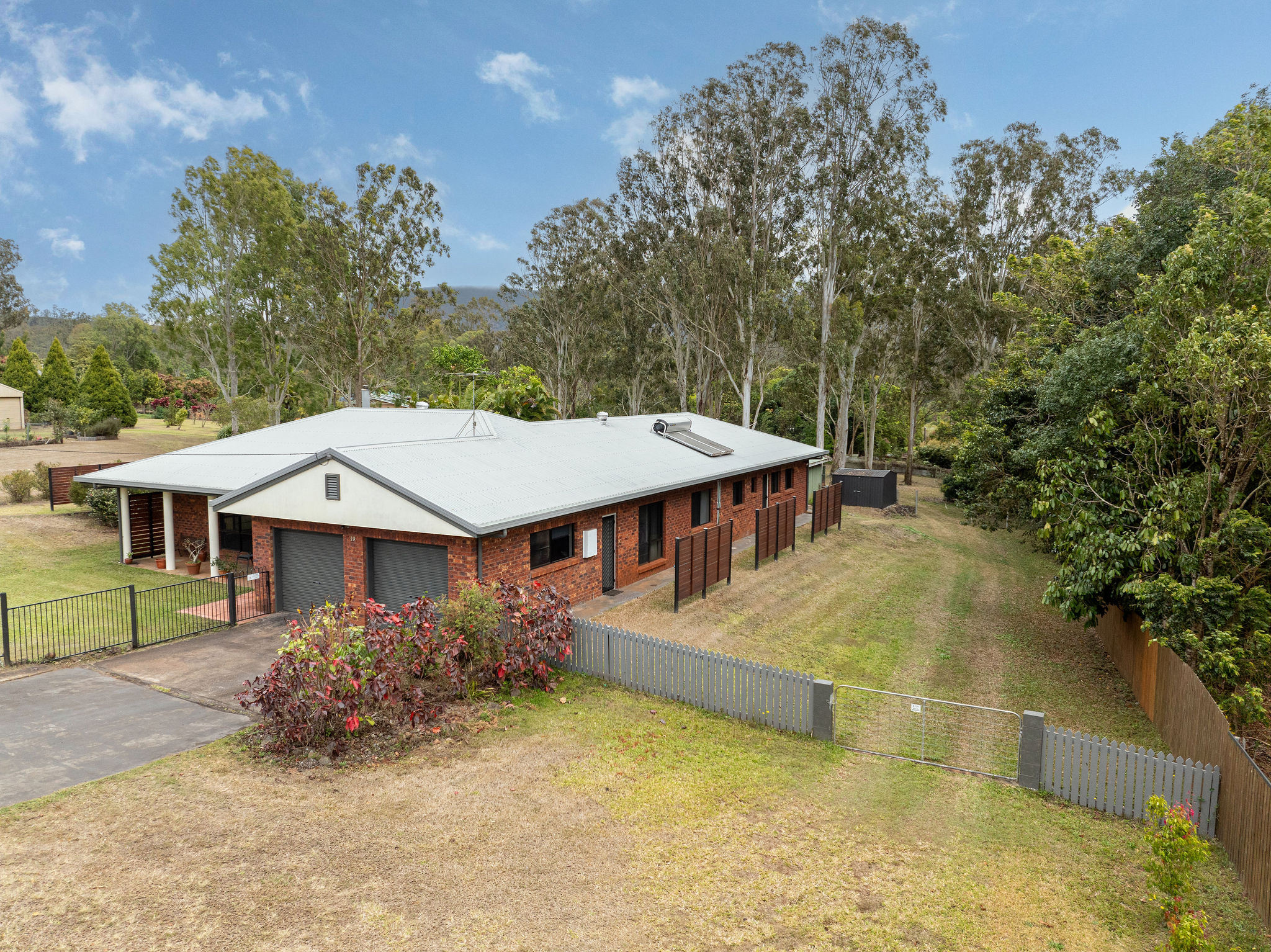 19  Newman Drive, Tolga