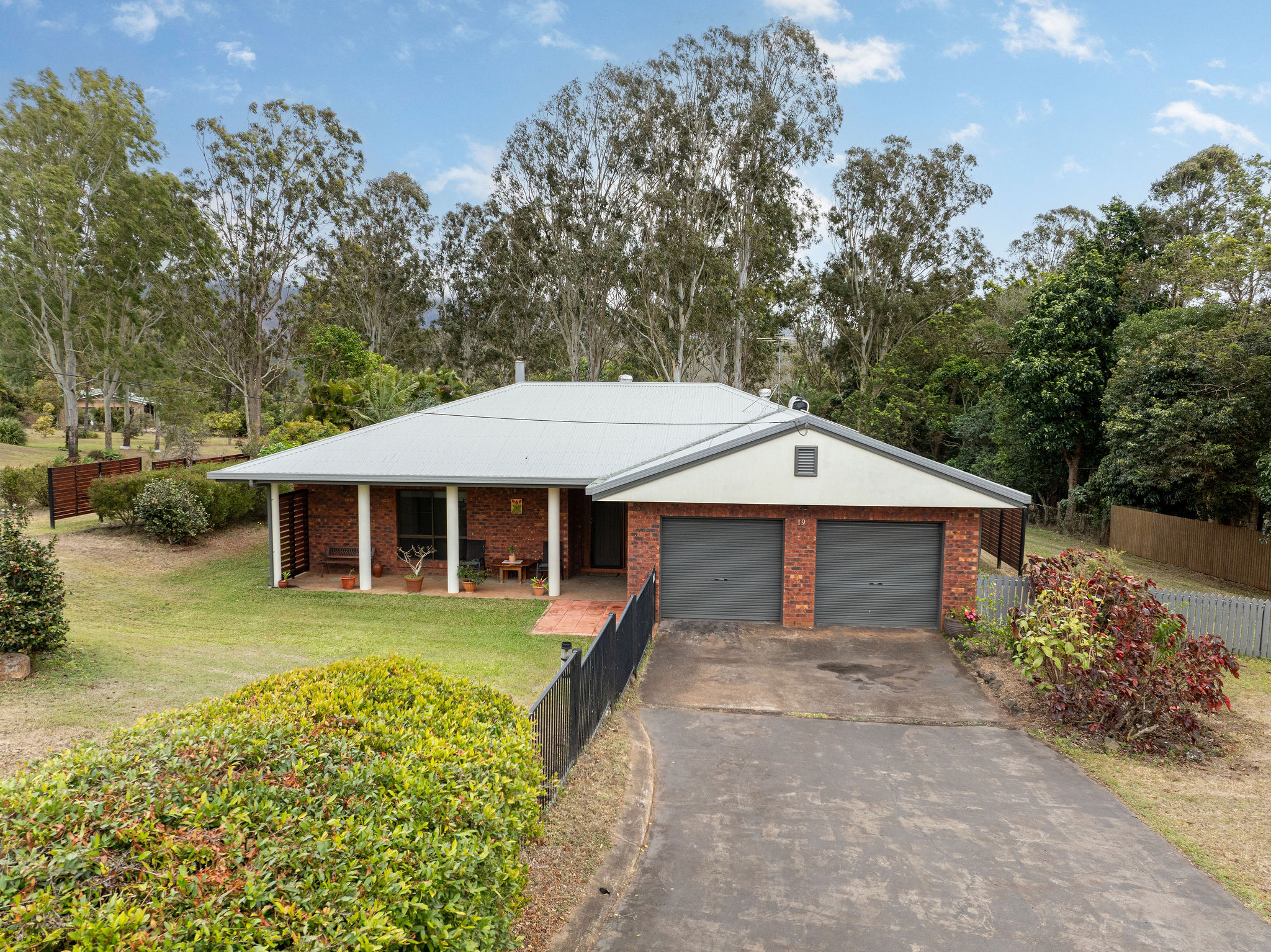 19  Newman Drive, Tolga