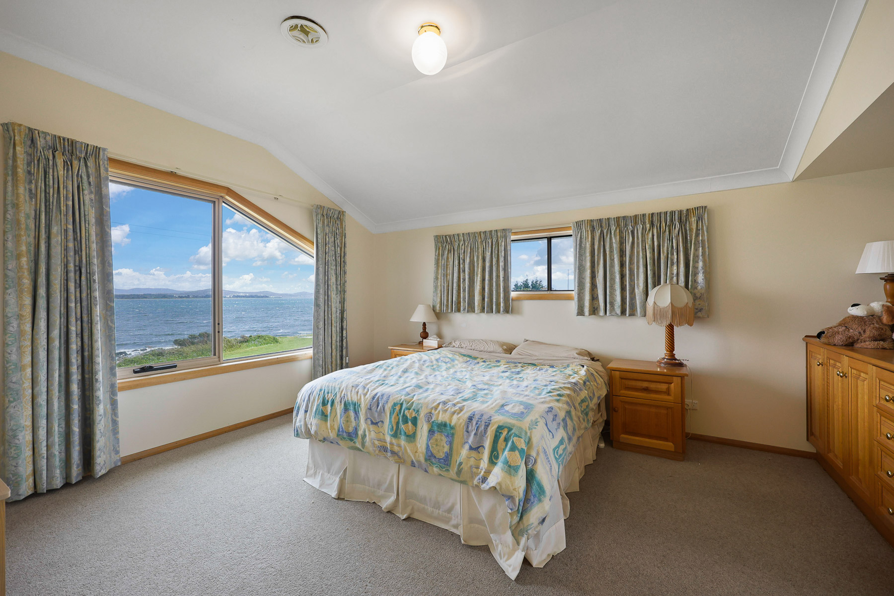 2 Old Coast Road, Low Head