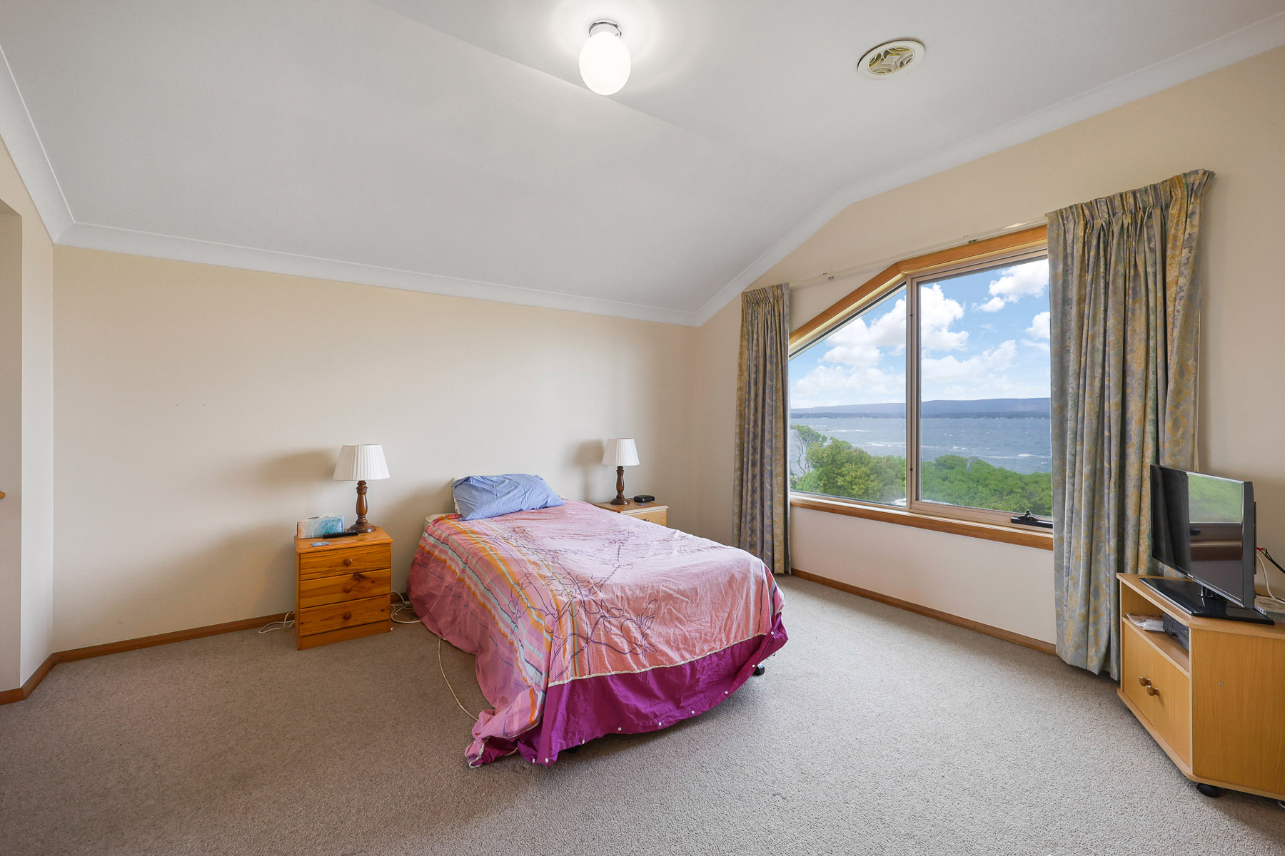 2 Old Coast Road, Low Head