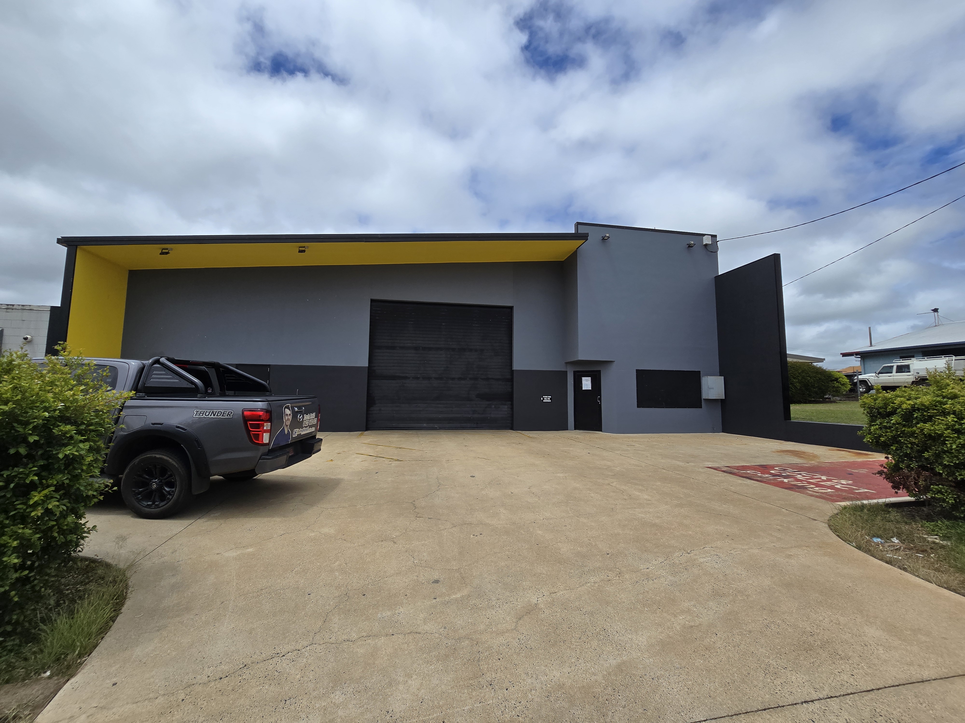 17 Comet Avenue, Atherton