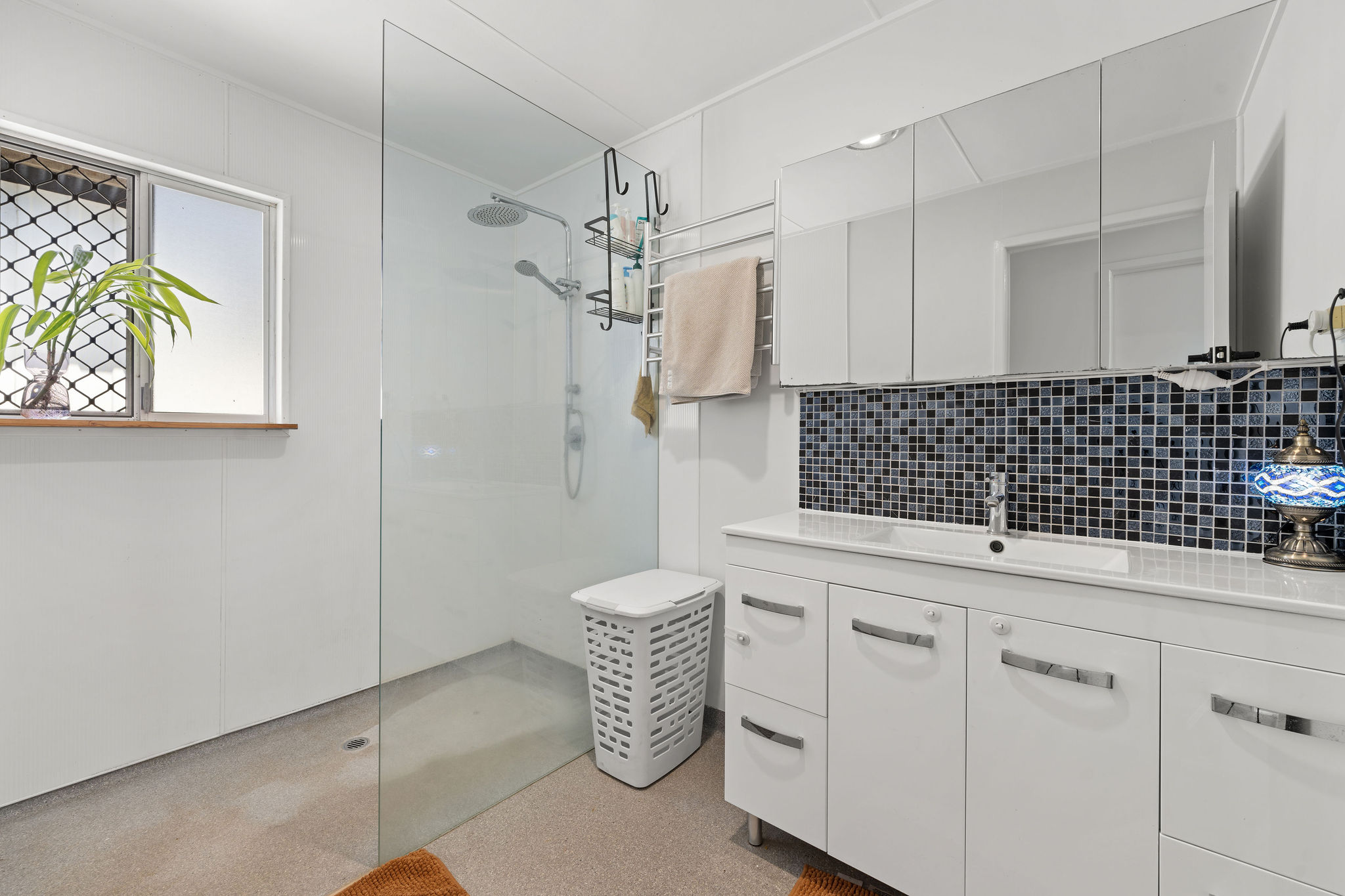26 Kelly Street, Atherton