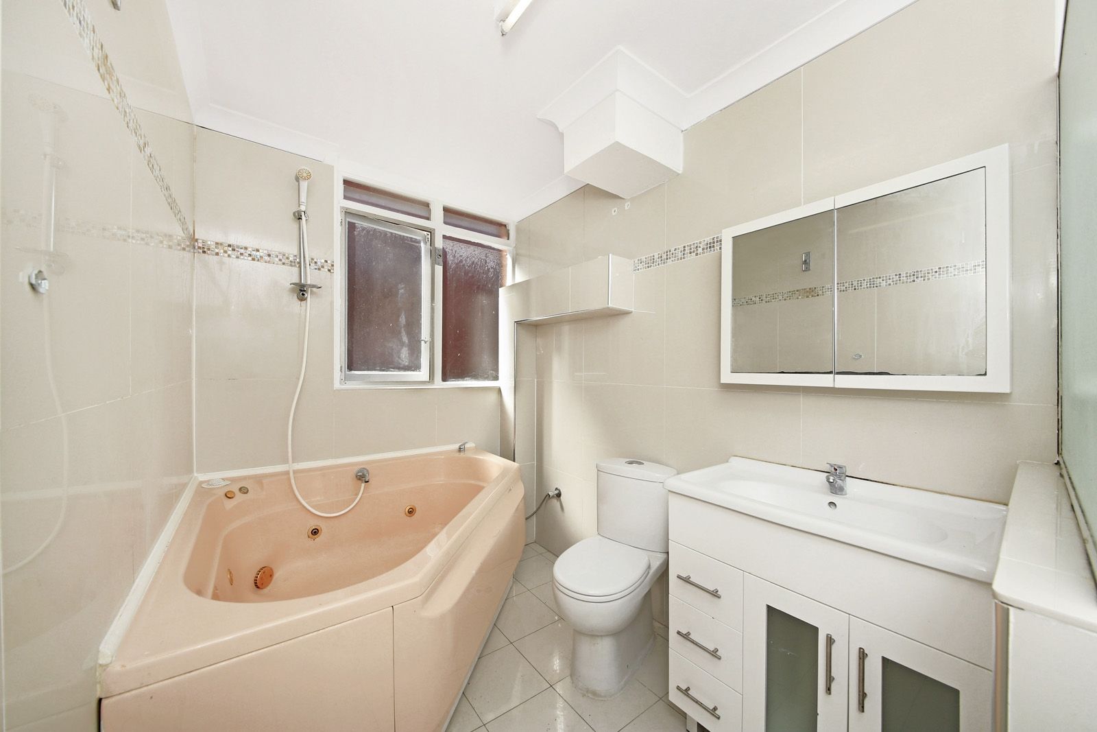 unit 4 / 3-13 Comer Street, Burwood