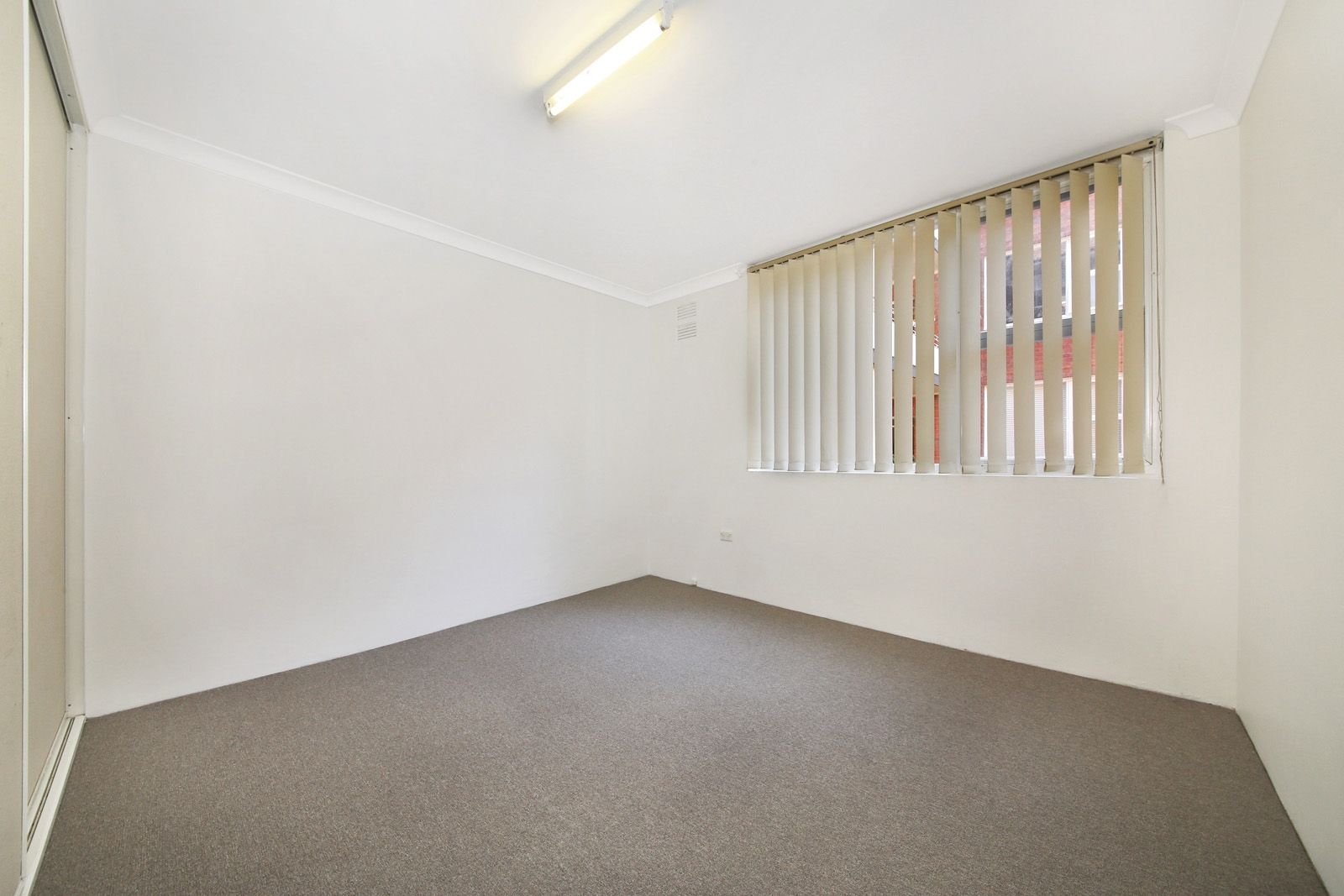 unit 4 / 3-13 Comer Street, Burwood