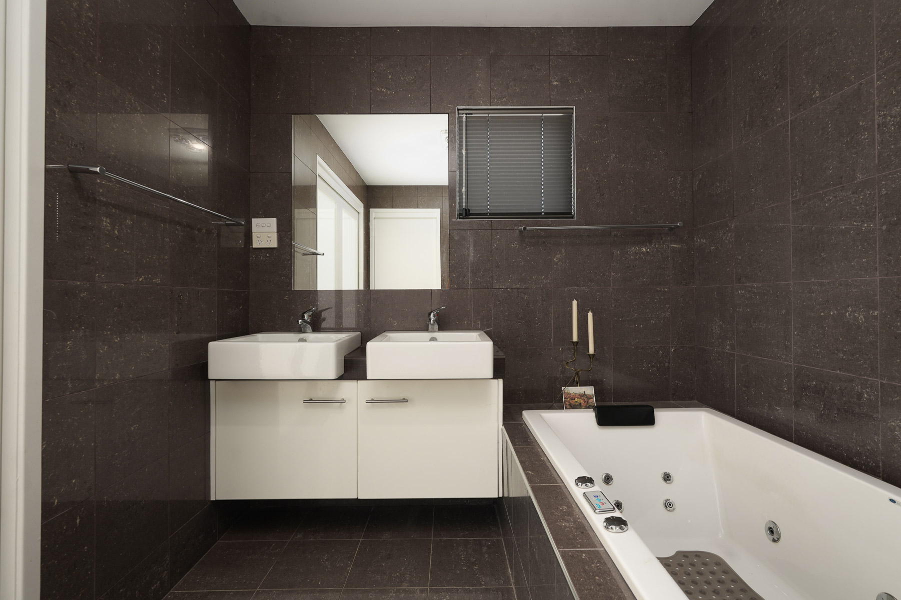 2 / 5 Adina Terrace, Kings Meadows