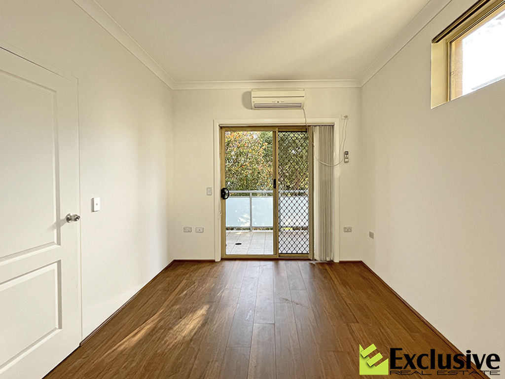 6 / 10 Crane Street, Homebush