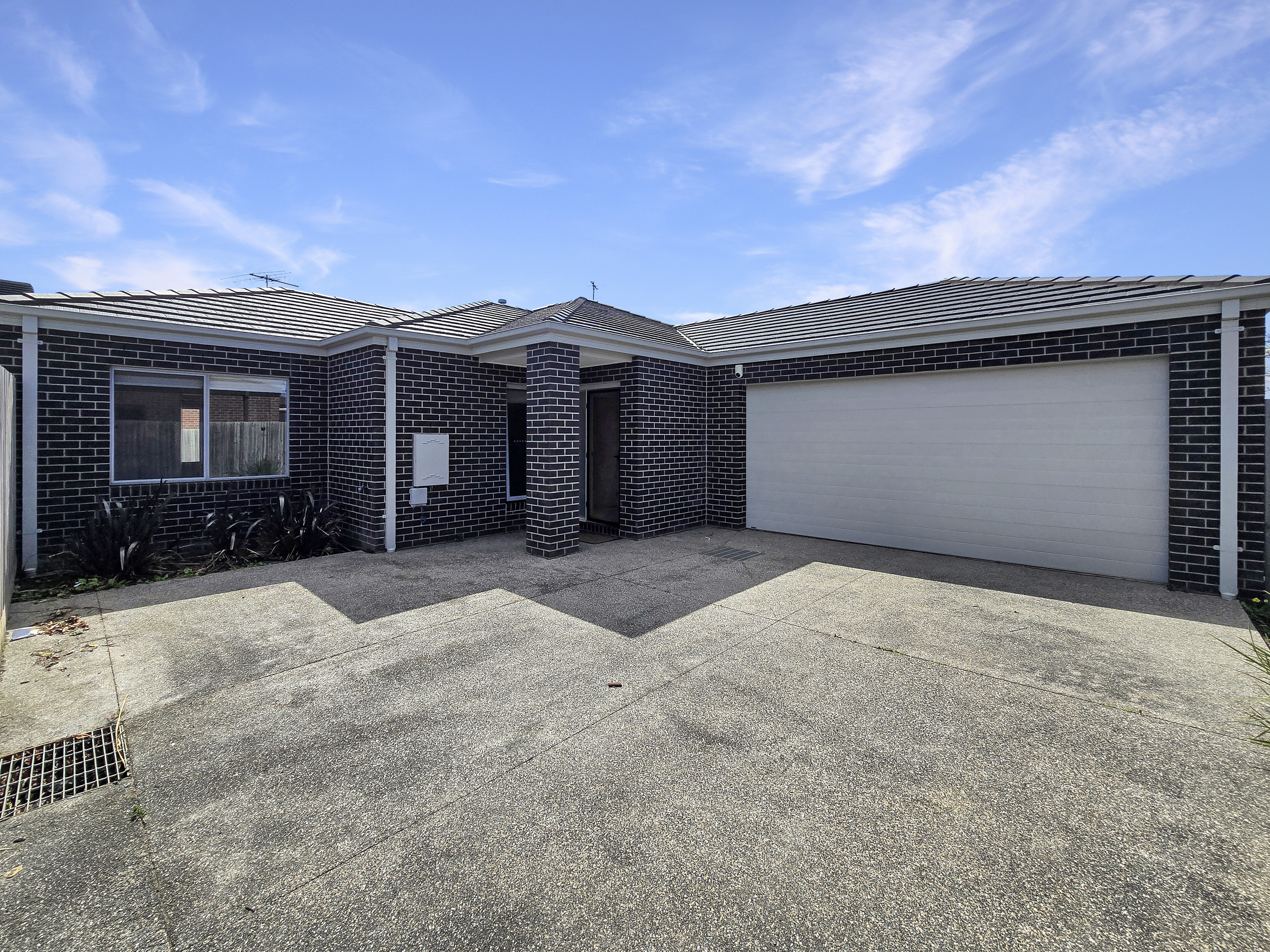 Listing image for 2/123 Rossack Drive, GROVEDALE  VIC  3216
