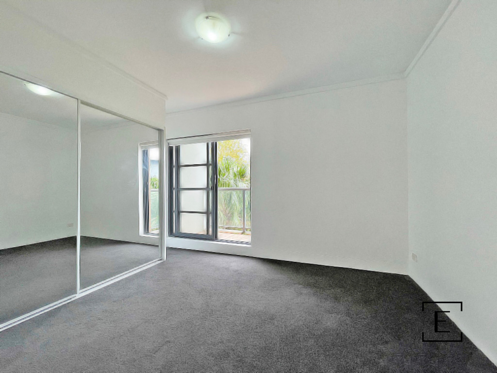 213E / 138 Carillon Avenue, Newtown