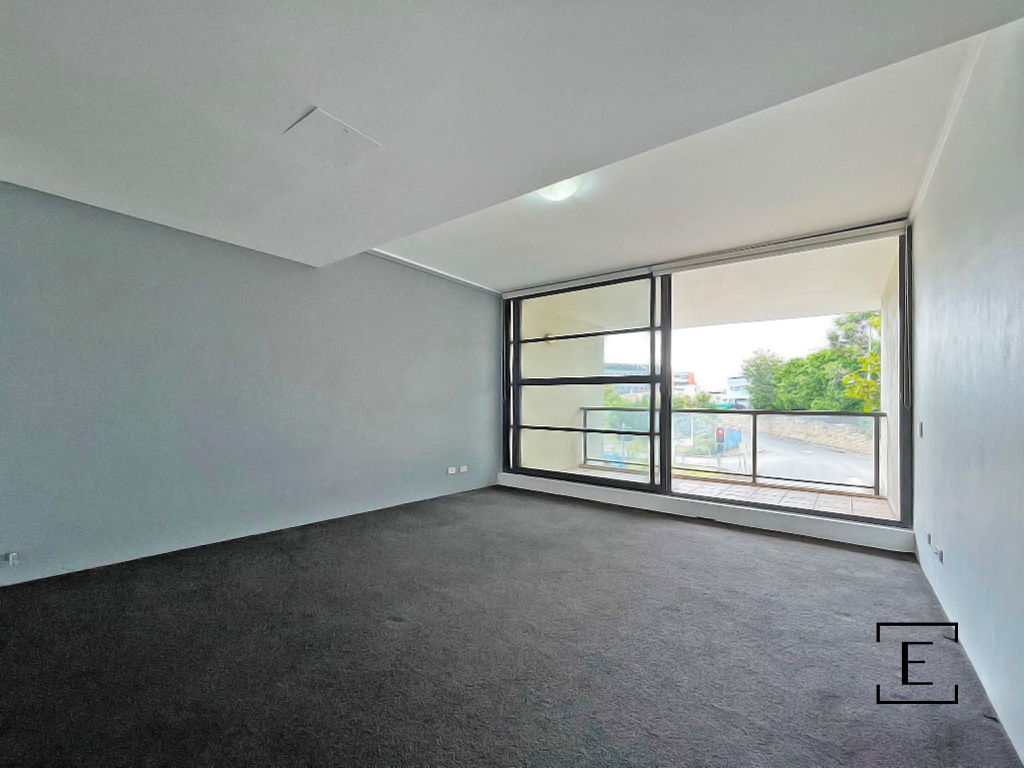 213E / 138 Carillon Avenue, Newtown