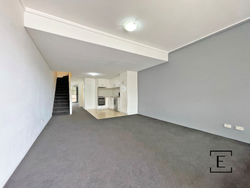 213E / 138 Carillon Avenue, Newtown