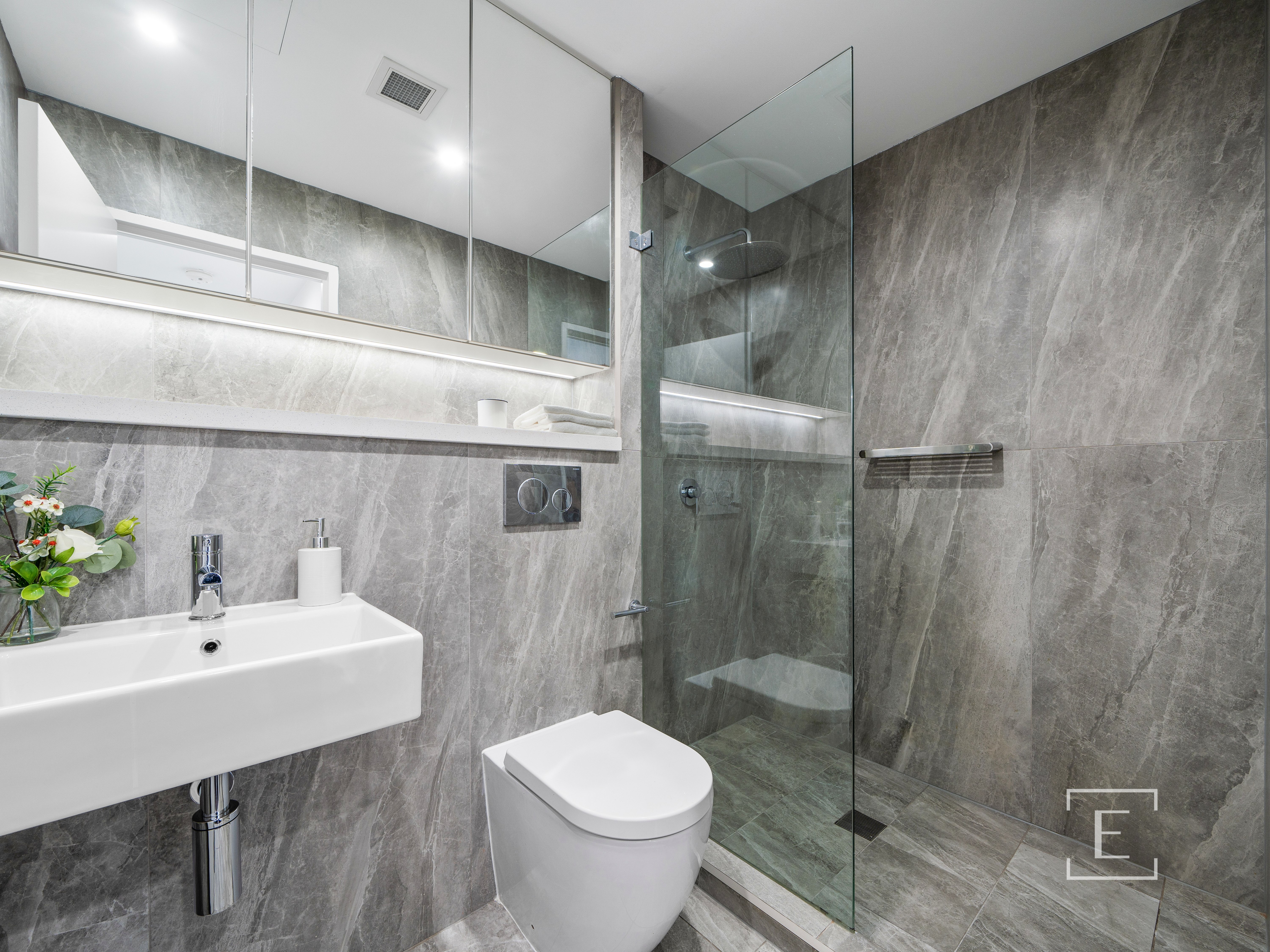 30 / 25 Smallwood Avenue, Homebush