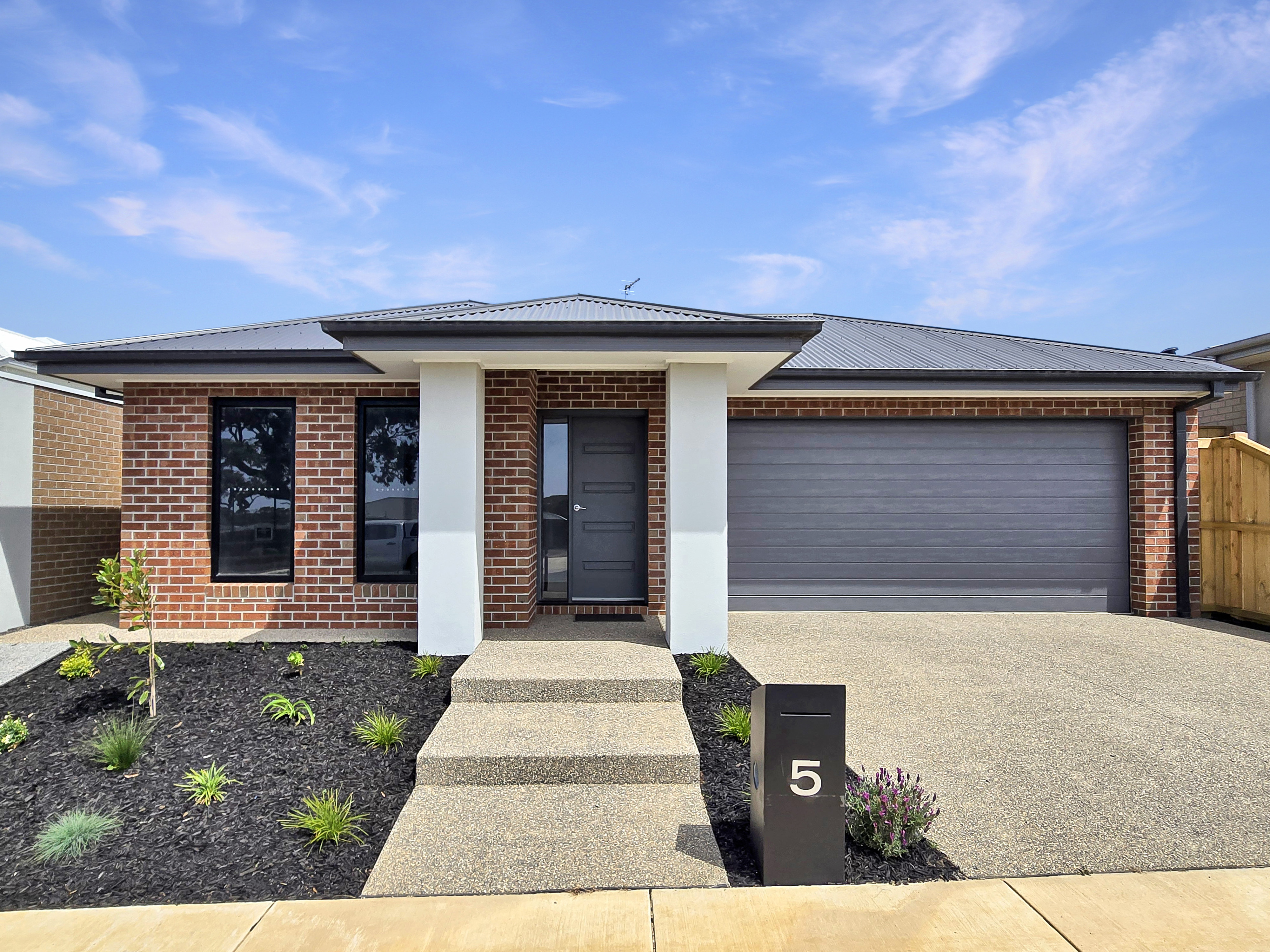 Listing image for 5 Puddy Way, CHARLEMONT  VIC  3217