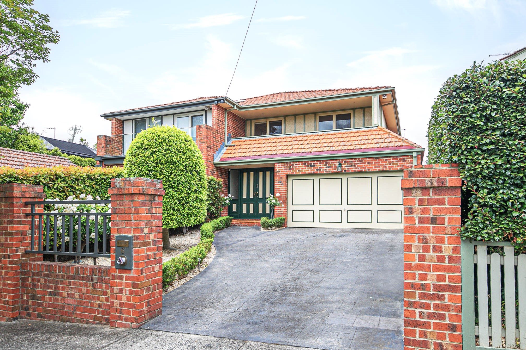 6 Waverley Avenue, Kew