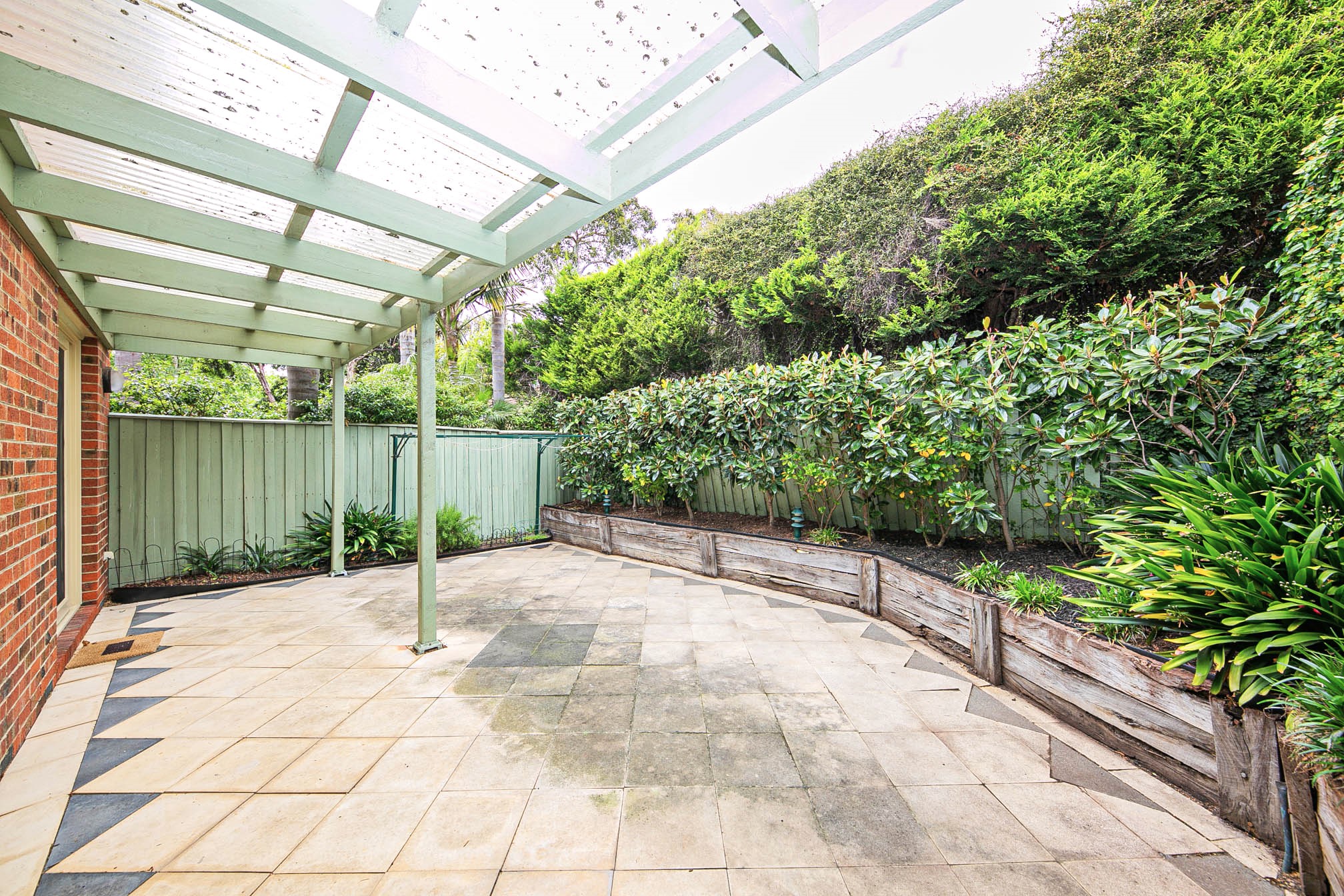 6 Waverley Avenue, Kew