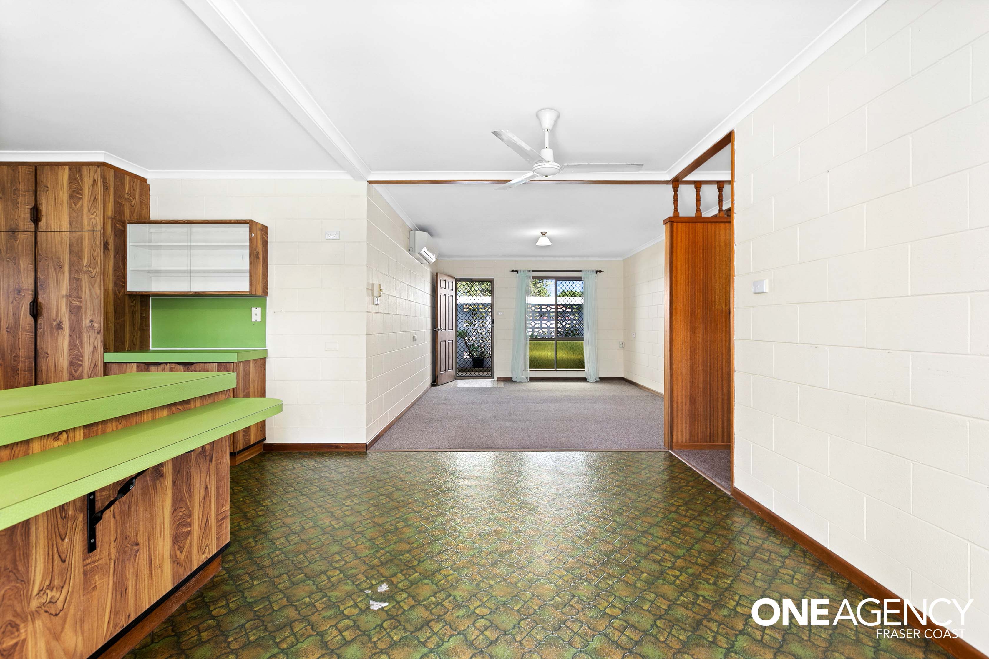 21 Cooloola Crescent, Urangan